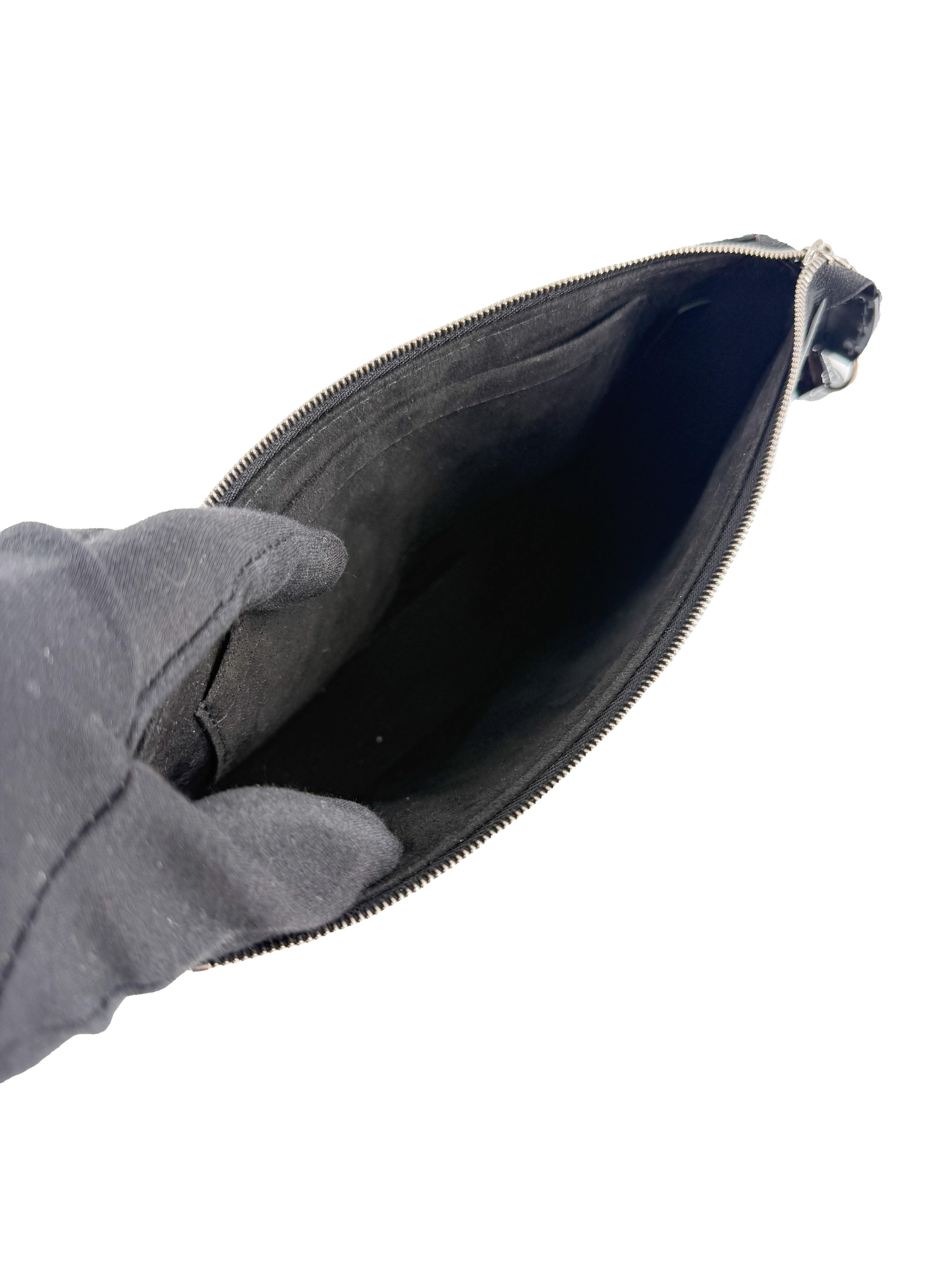 Louis Vuitton Electric black patent leather Epi pochette TR5112