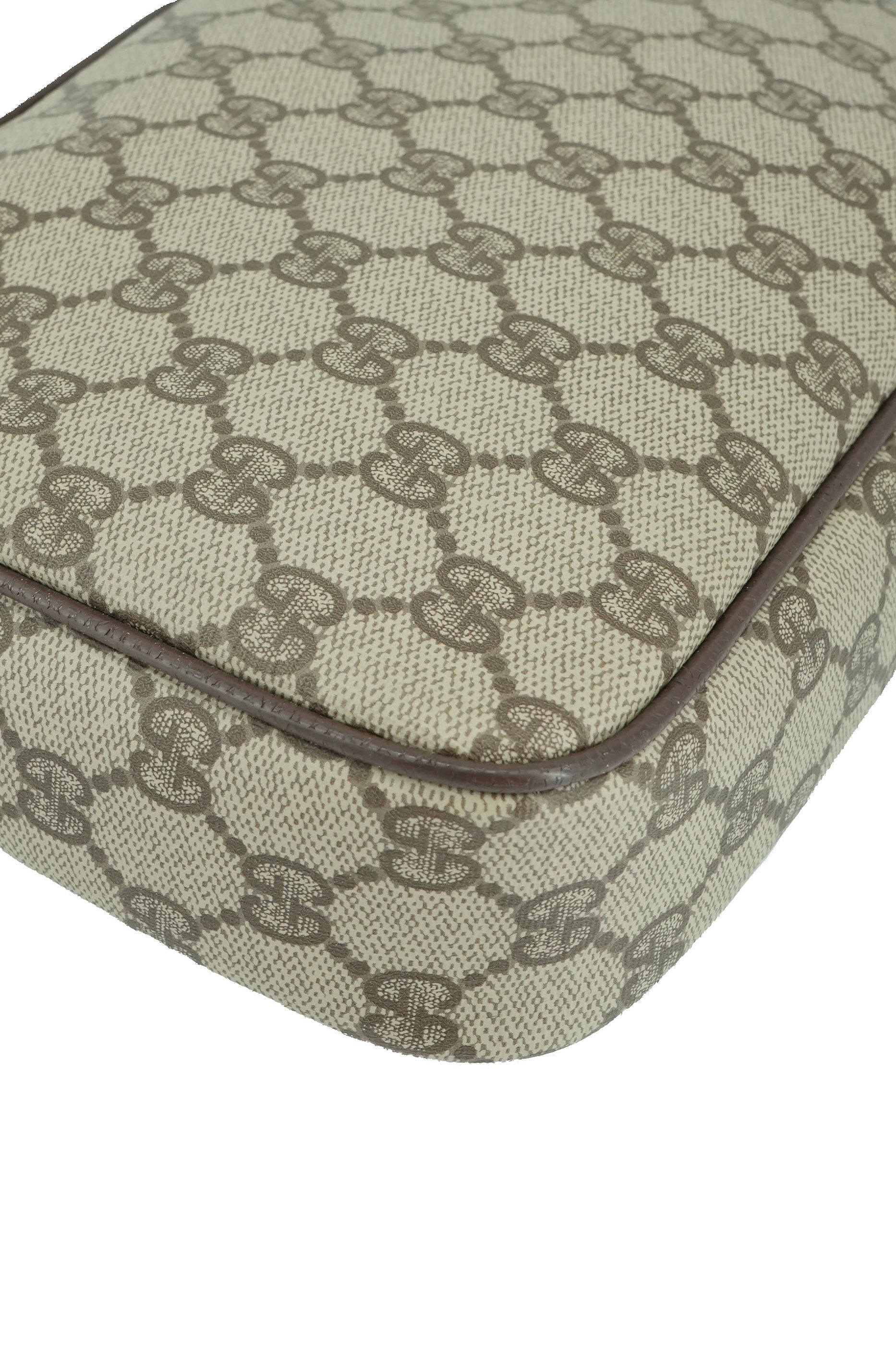 Gucci brown vintage zip pouch wristlet 011-58-0128