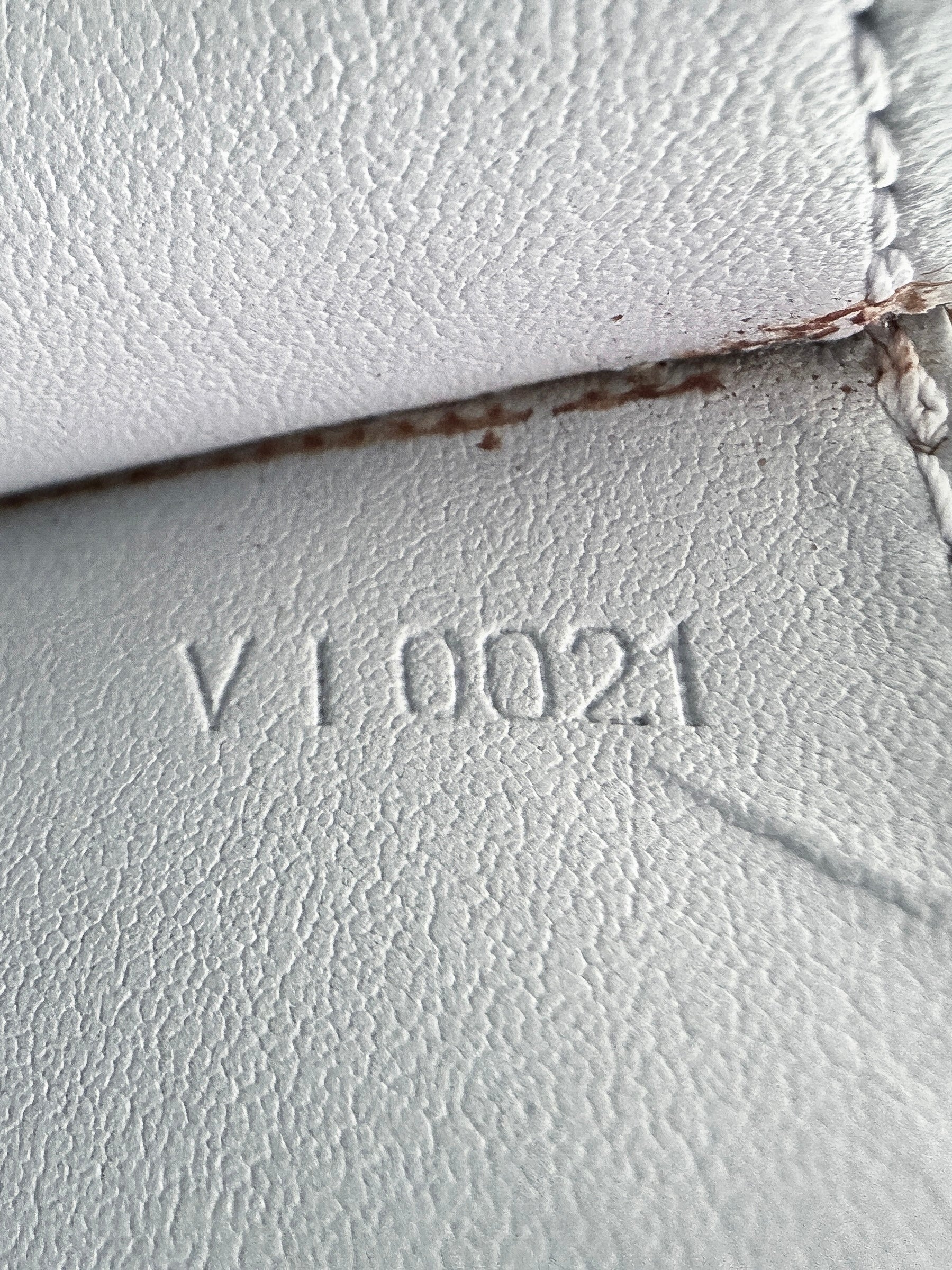 Louis Vuitton green vernis monogram Spring Street VI0021