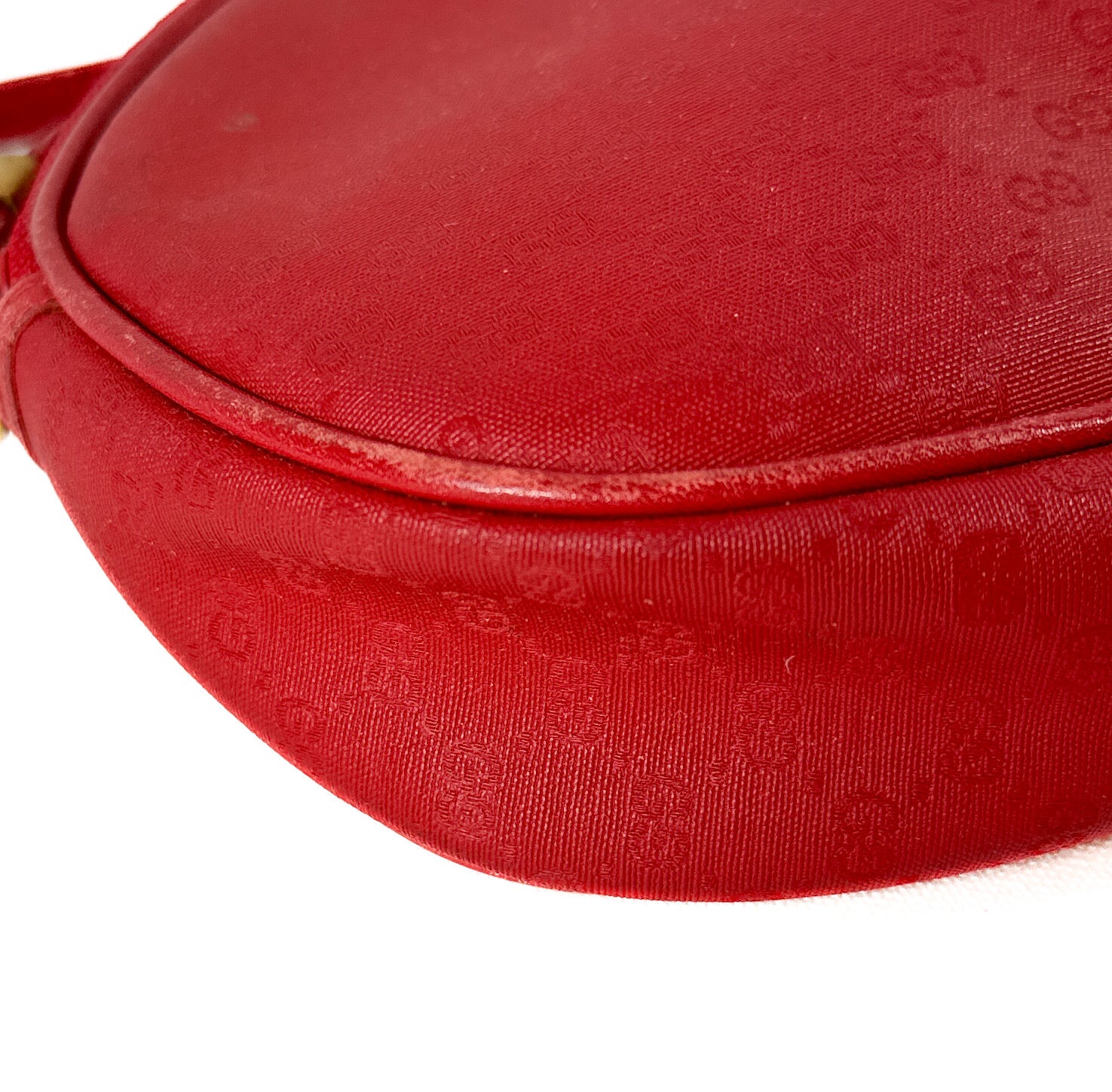 Gucci red monogram coated canvas leather crossbody 007 933 1113