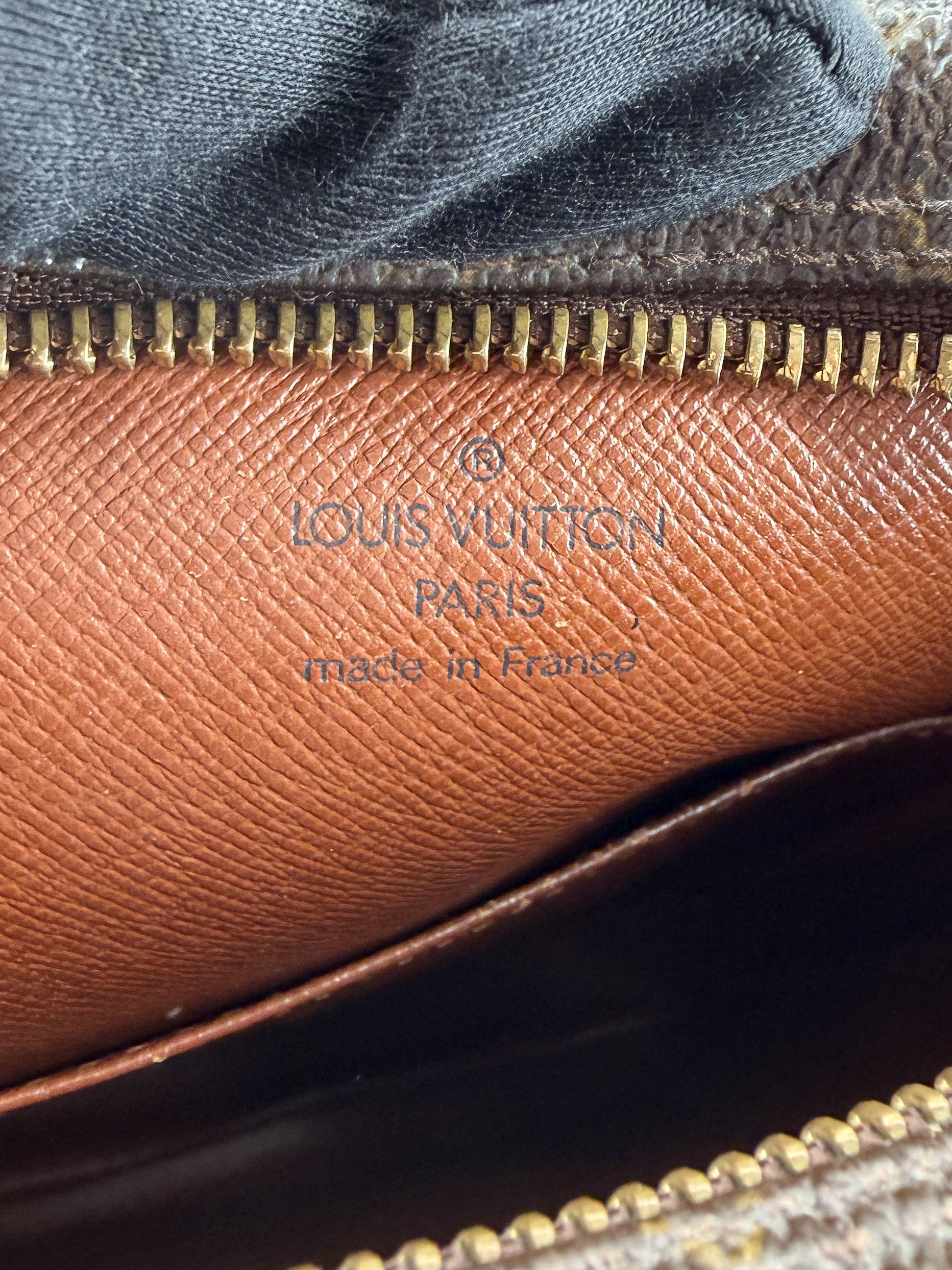 Louis Vuitton monogram Amazon TH1004