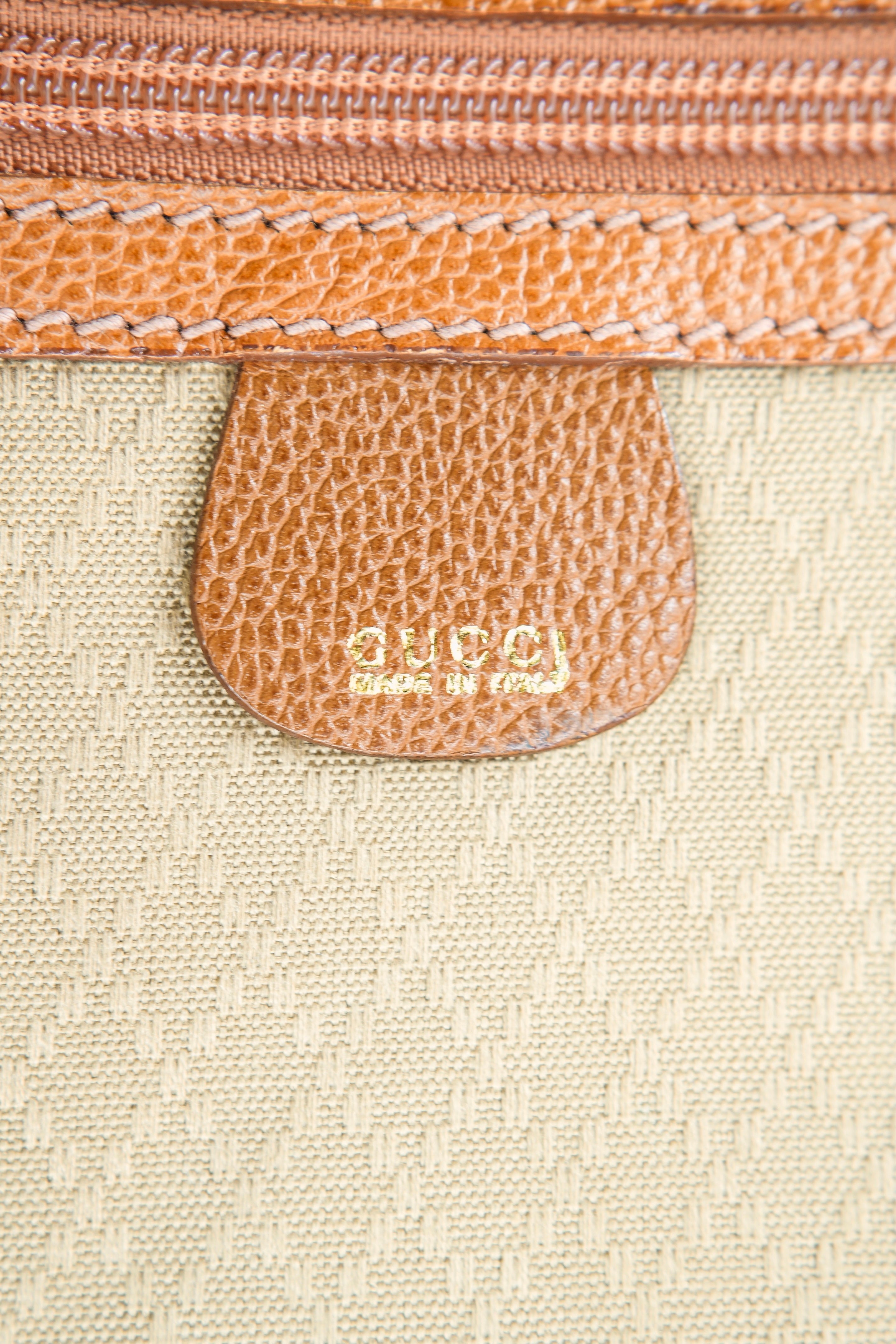 Gucci brown leather vintage suitcase 3560