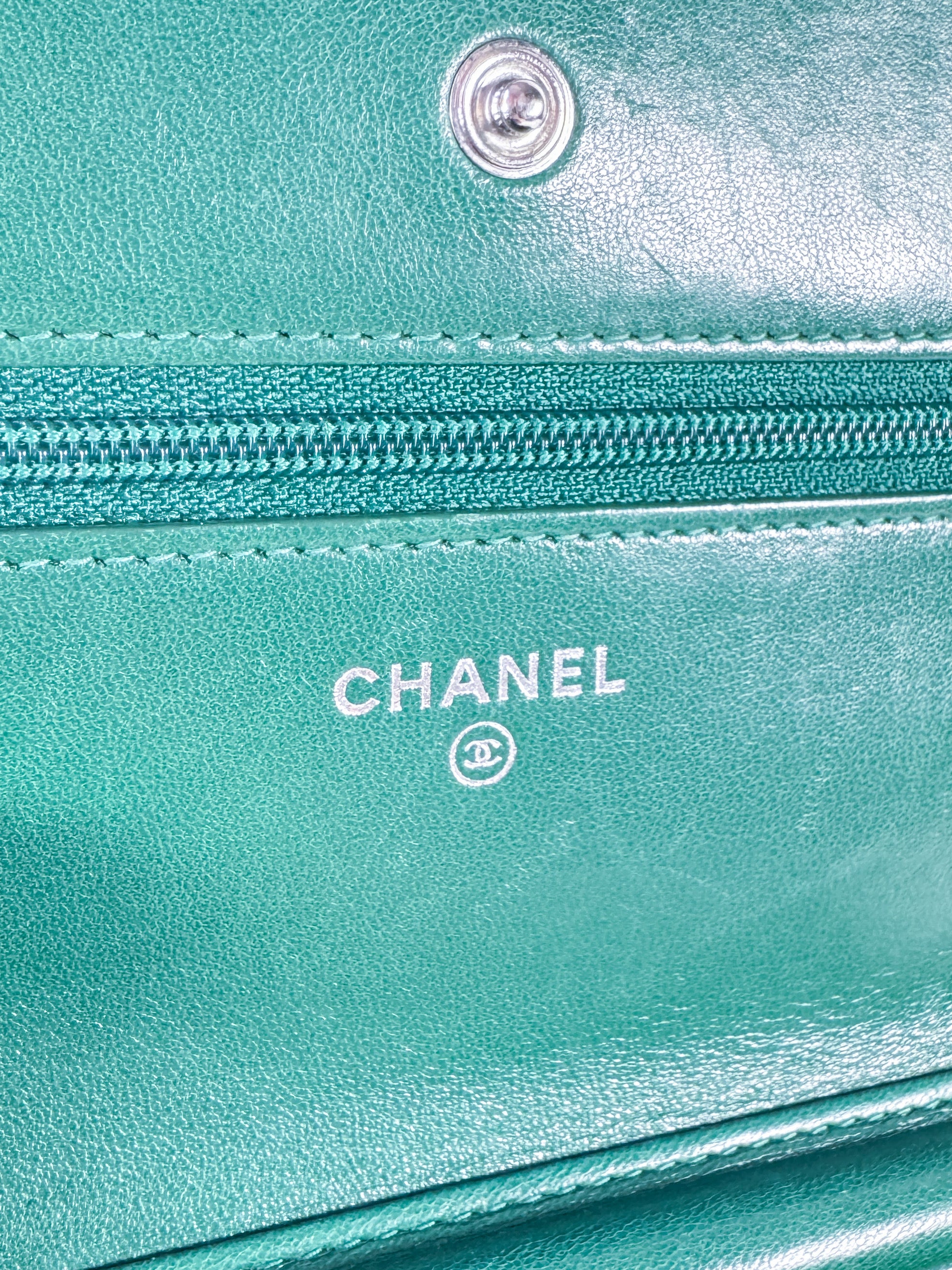 Chanel emerald green leather wallet on chain 25684891