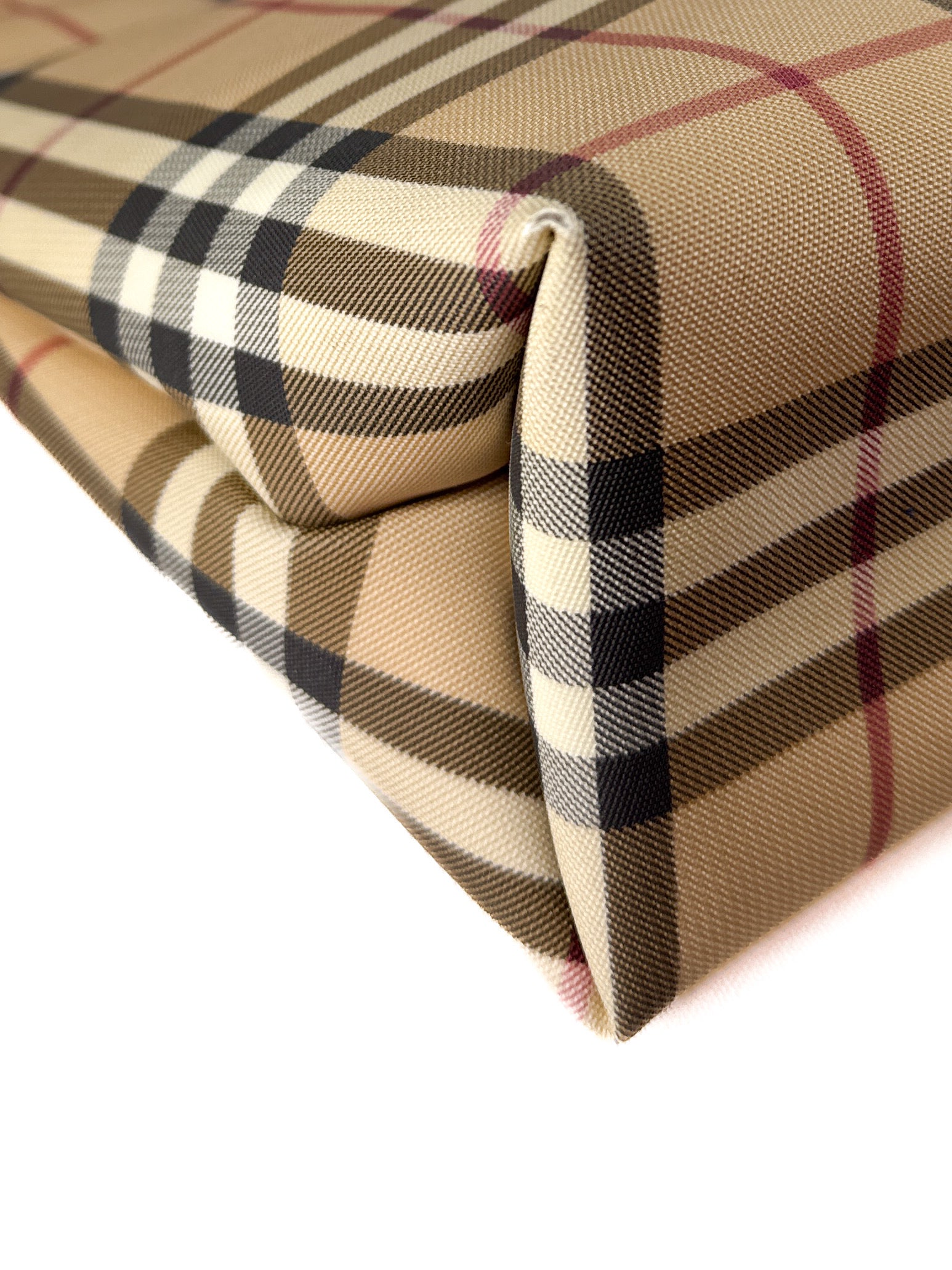 Burberry nova check coated tote T-02-01