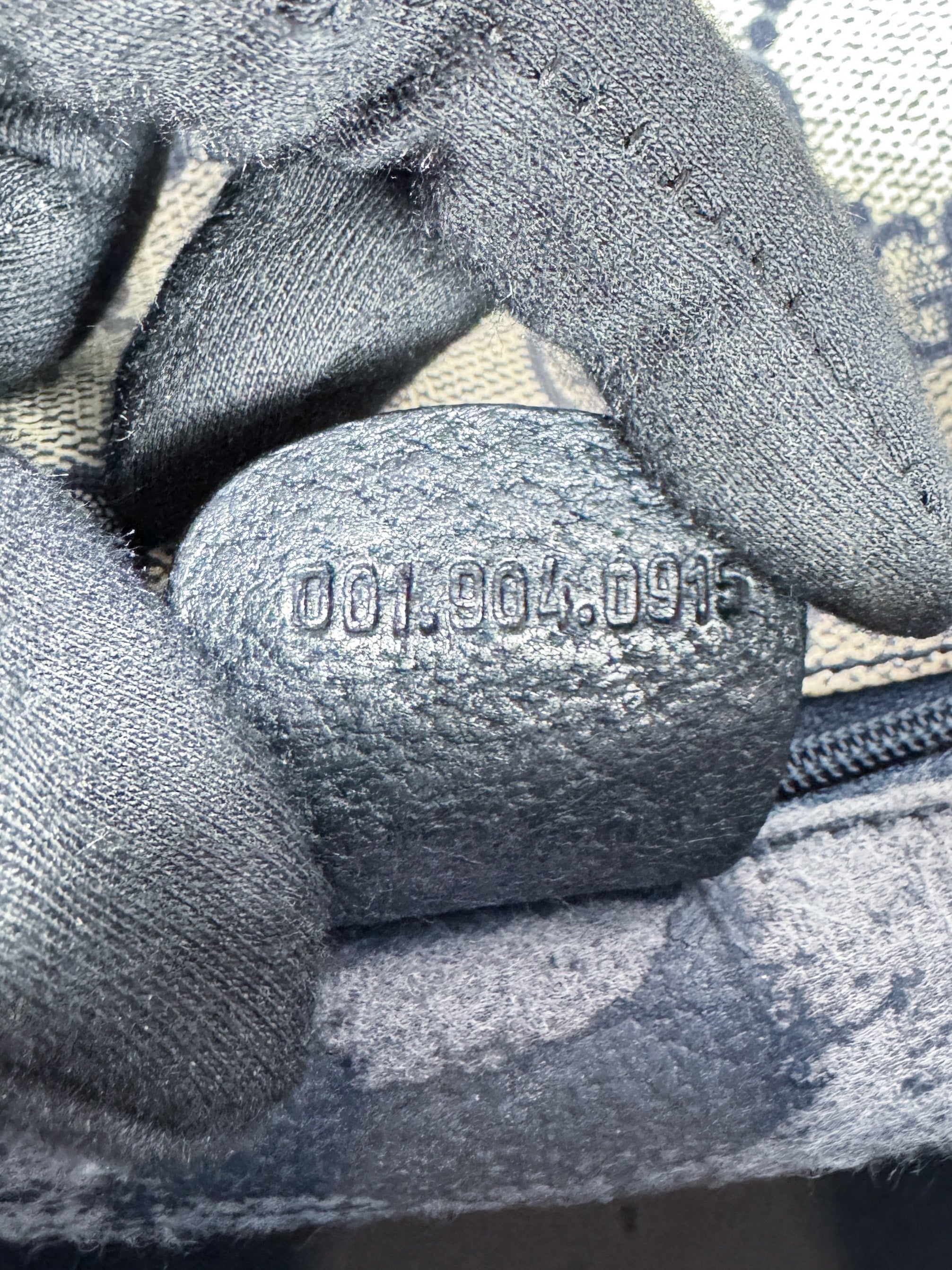 Gucci navy GG vintage sherry line crossbody 001.904.0915