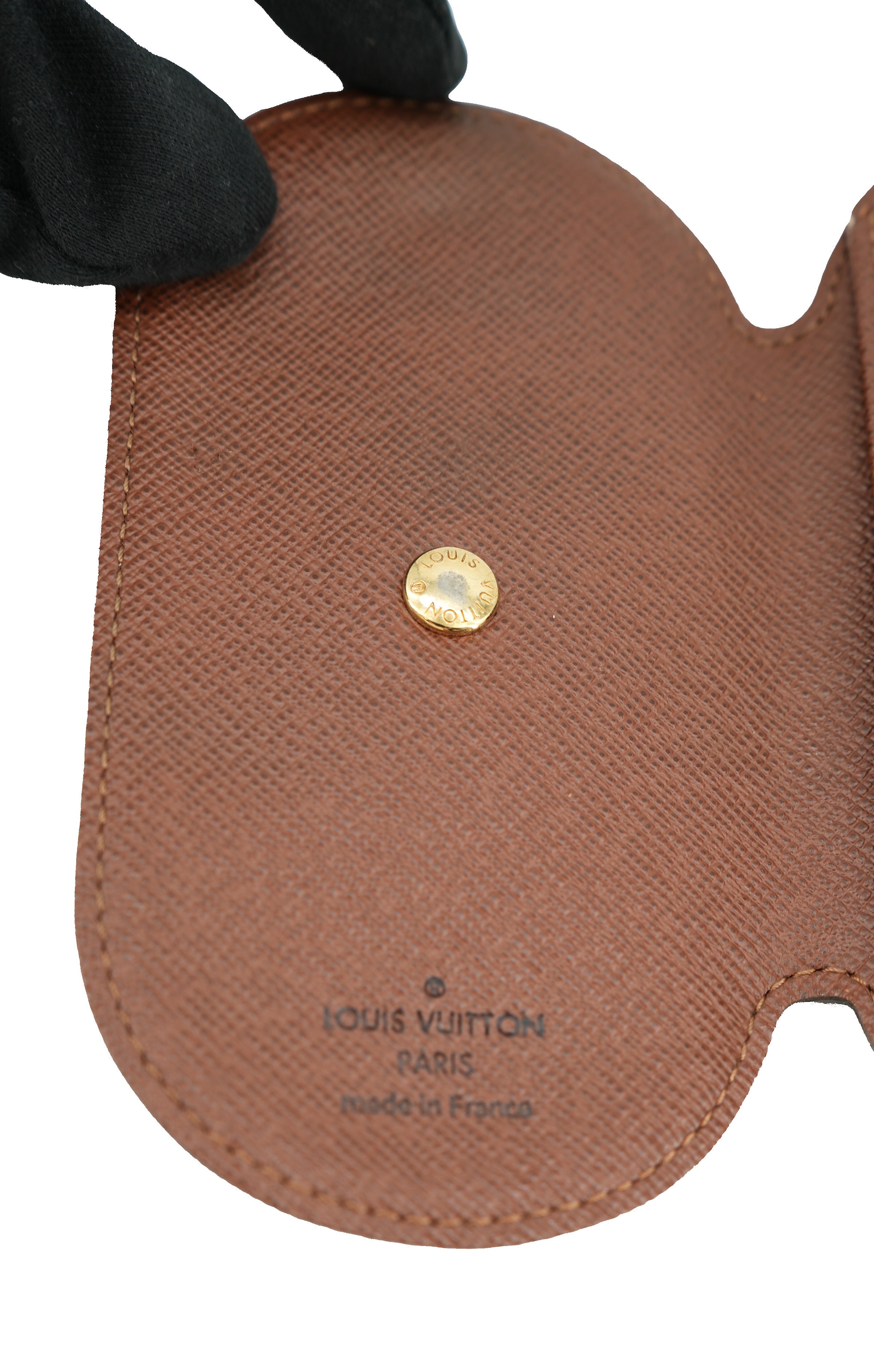 Louis Vuitton monogram round key case