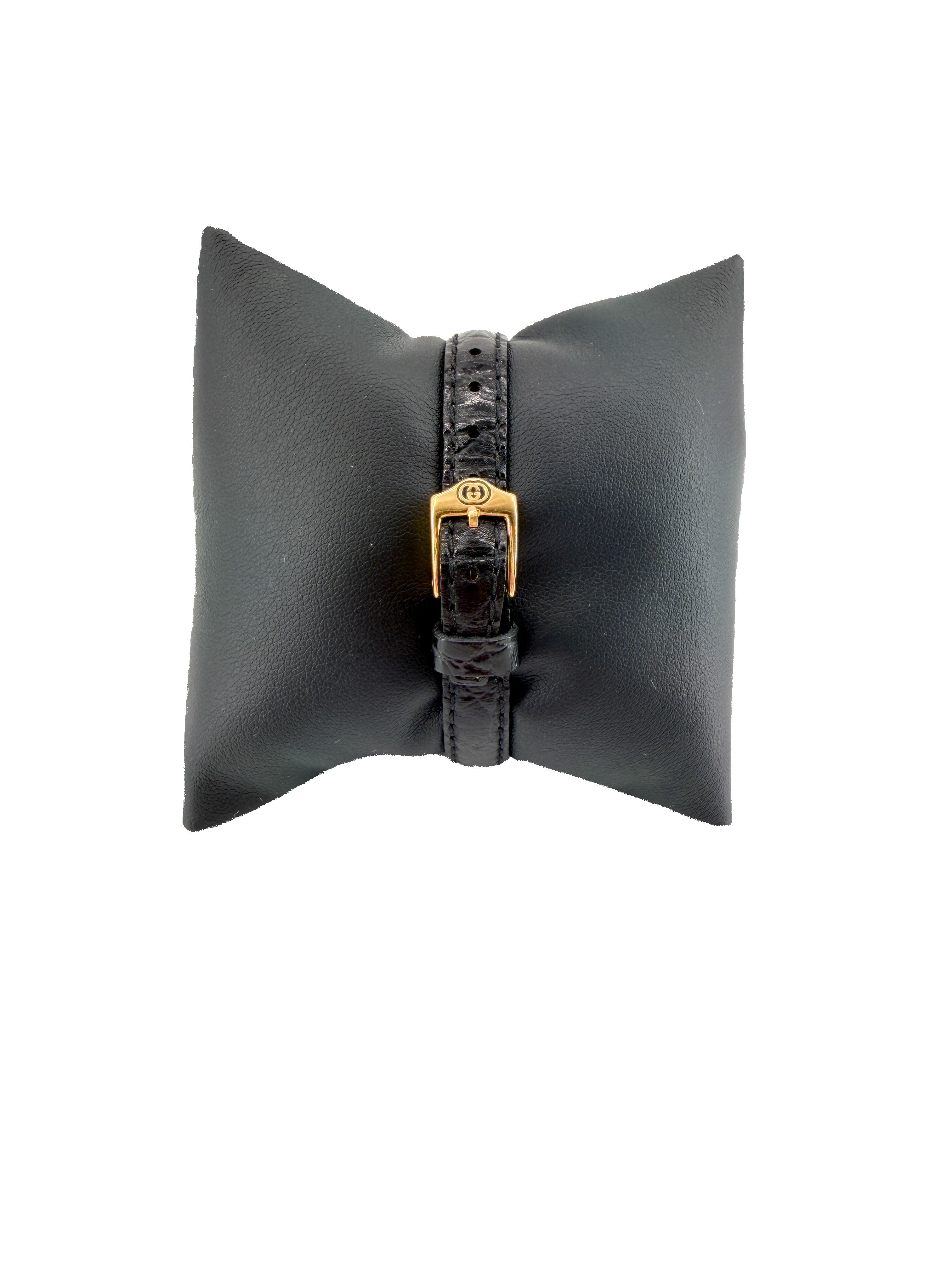 Gucci black/gold embossed leather vintage watch 2000L