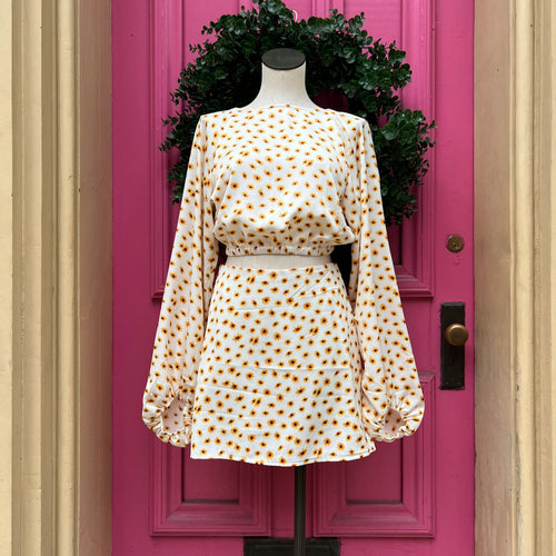 We Wore What daisy print top skirt set size M NWT