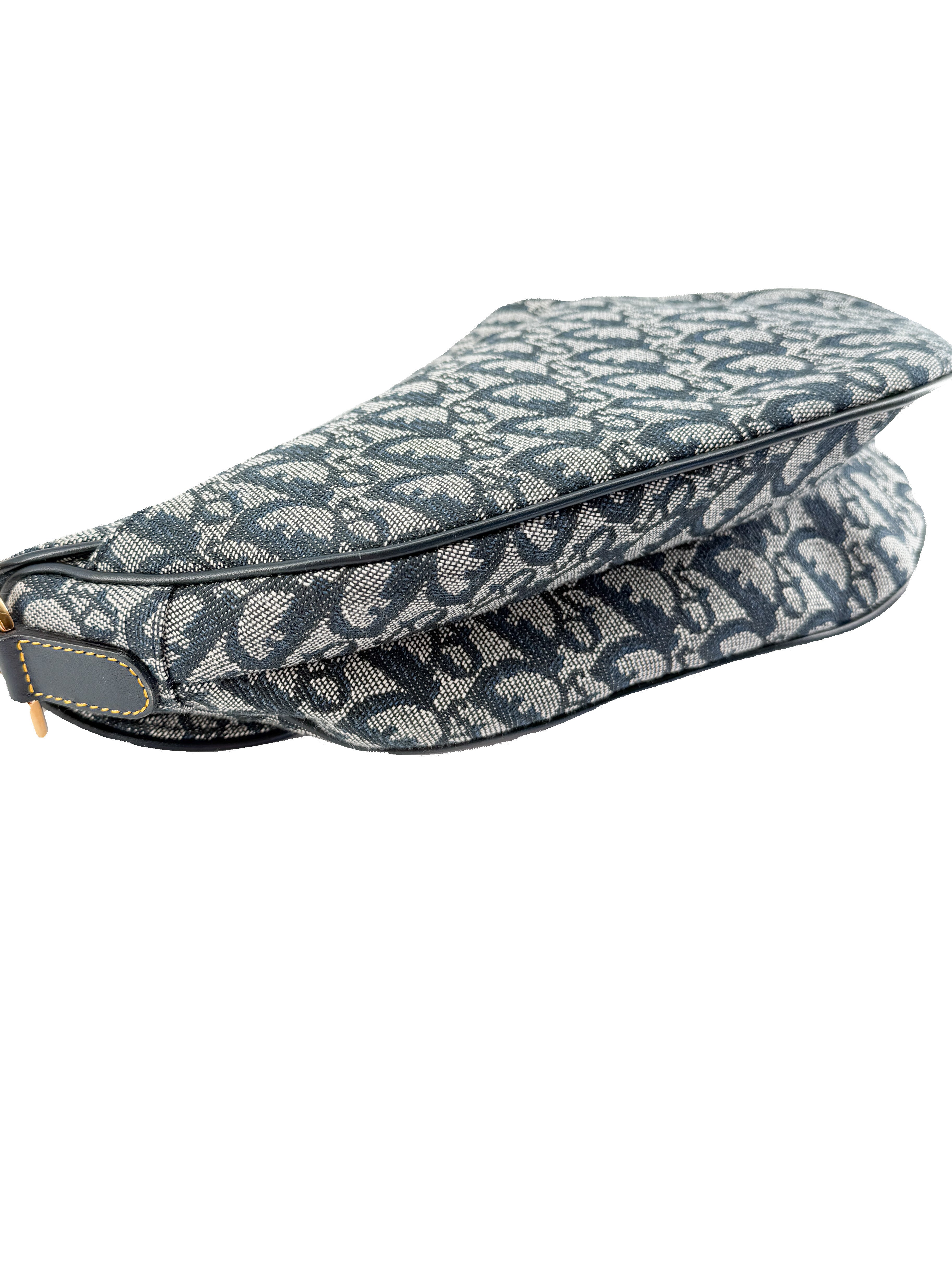 Dior vintage navy oblique saddle bag RU 0012