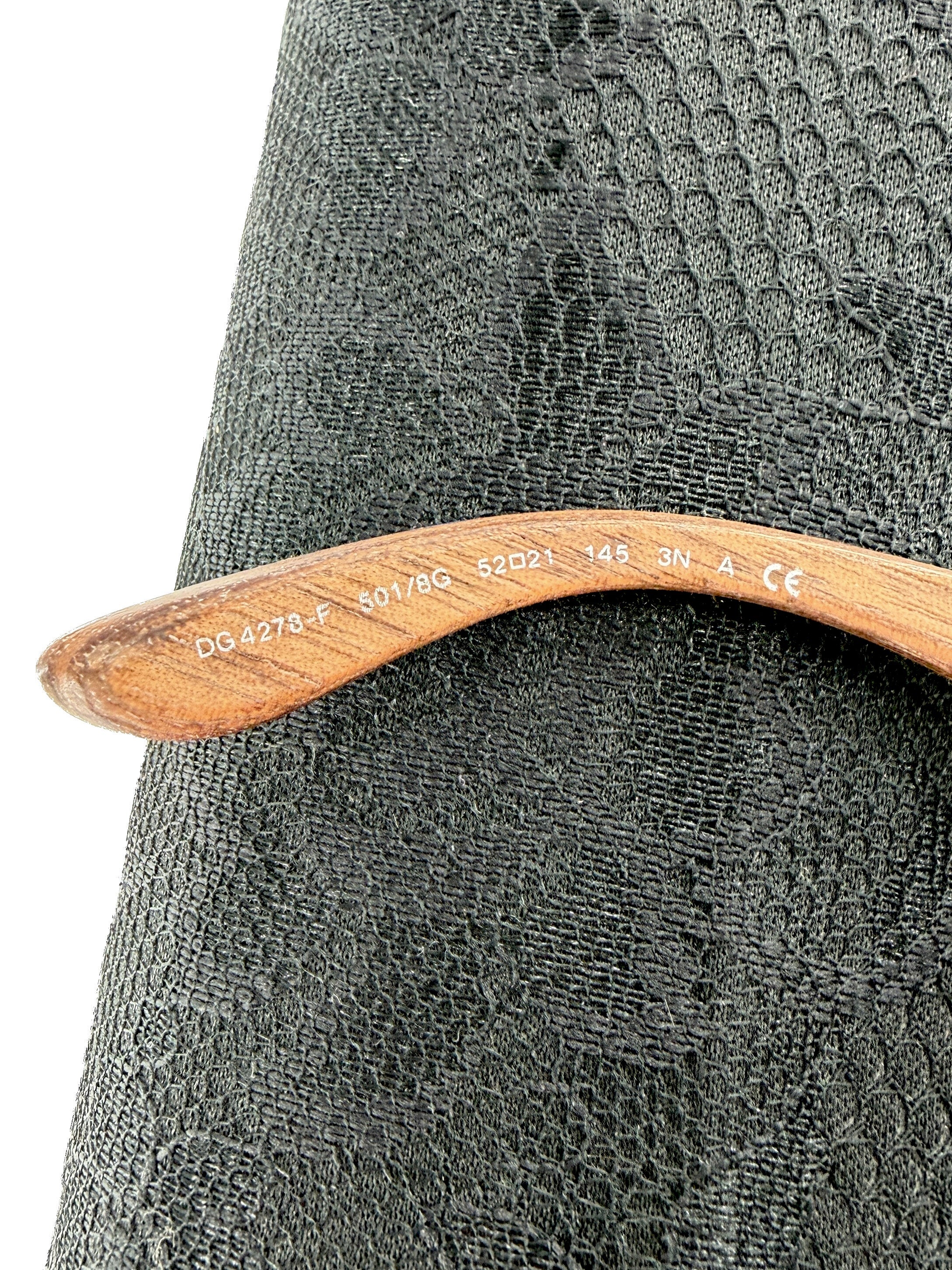 Dolce & Gabbana black cat eye sunglasses DG4278-F **case**