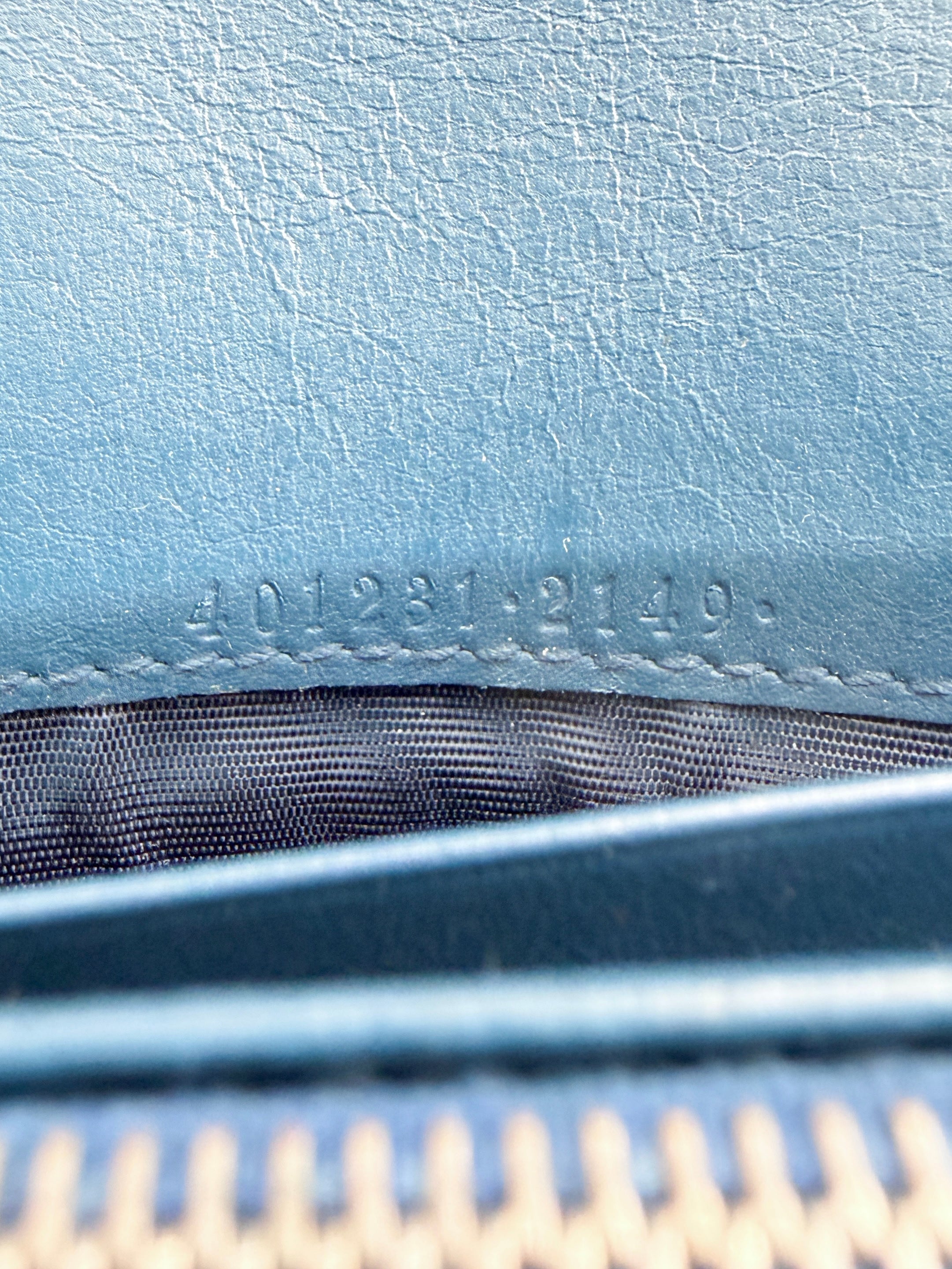 Gucci GG Supreme Monogram Blooms Mini Dionysus Chain Wallet 401231 2149