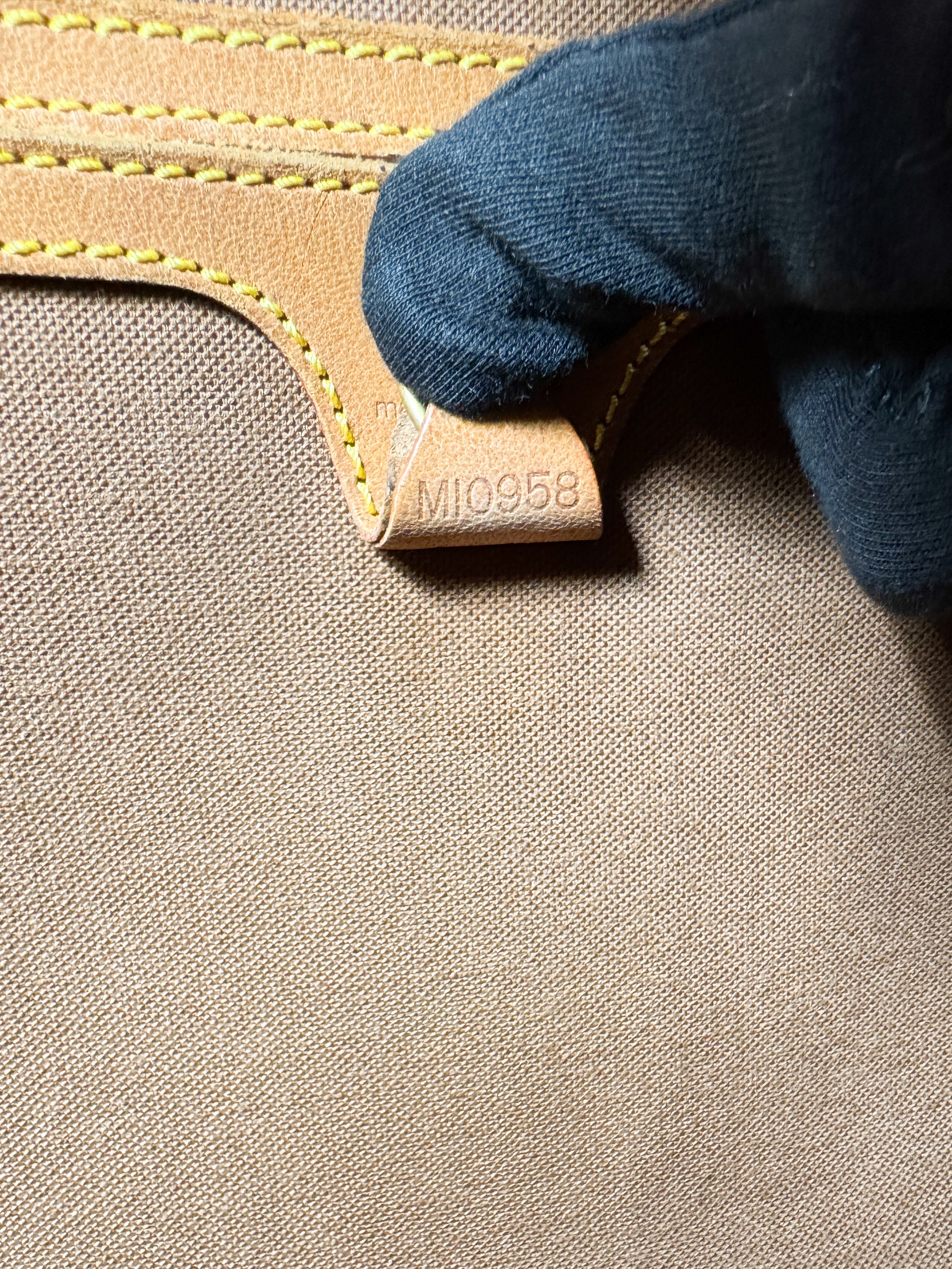 Louis Vuitton monogram Ellipse MM MI0958