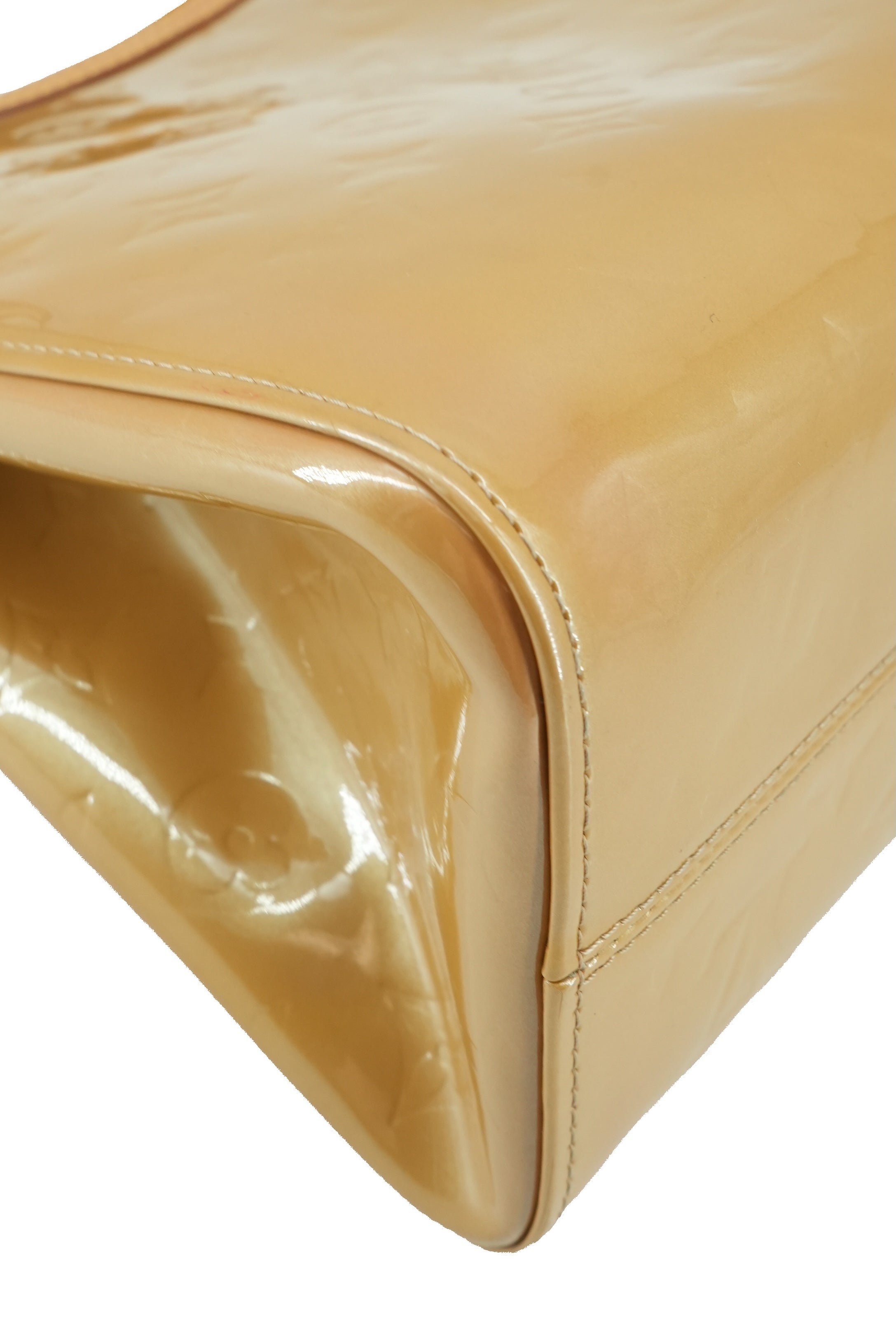 Louis Vuitton gold vernis Maple Drive LM0075