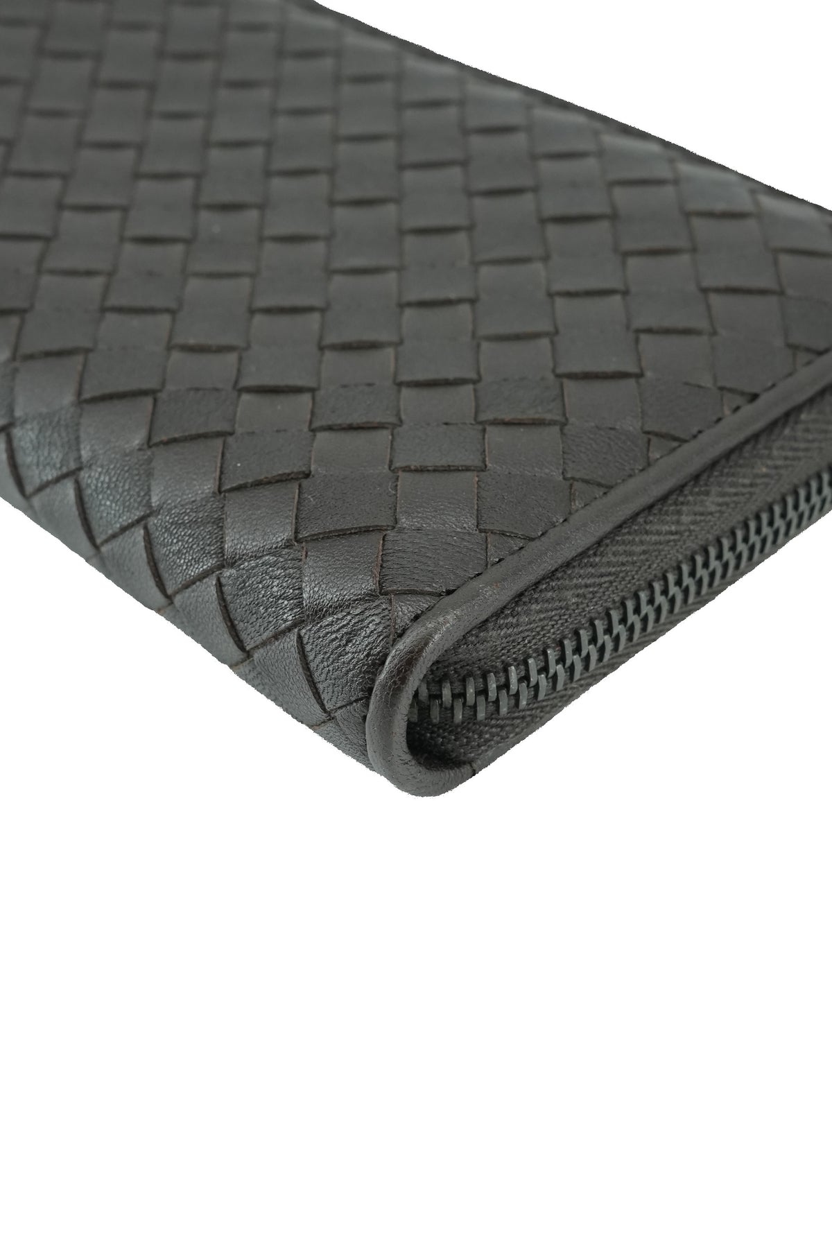 Bottega Veneta brown Intreciatto zip around wallet B07365684U