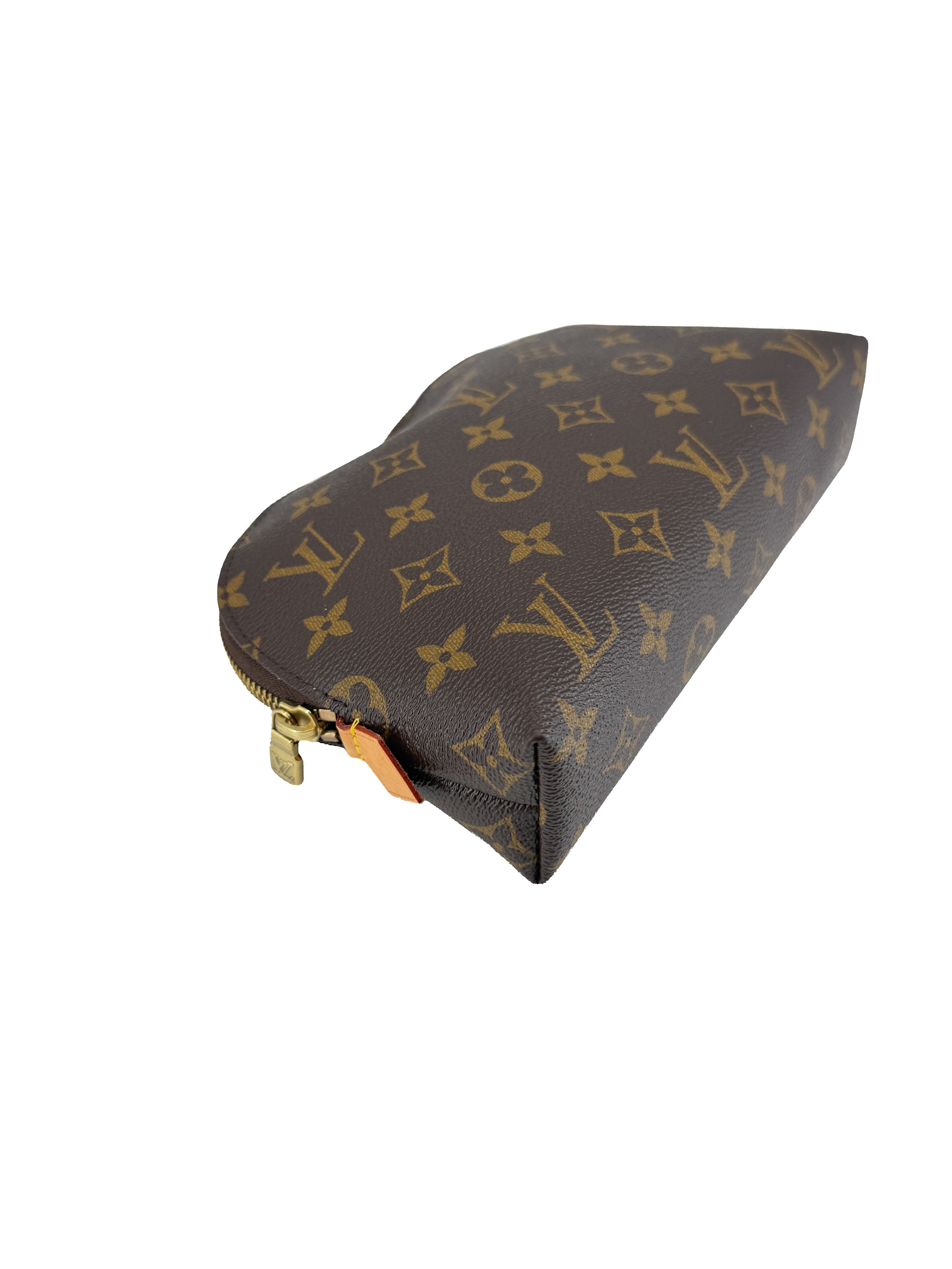 Louis Vuitton monogram cosmetic pouch GM CA0191