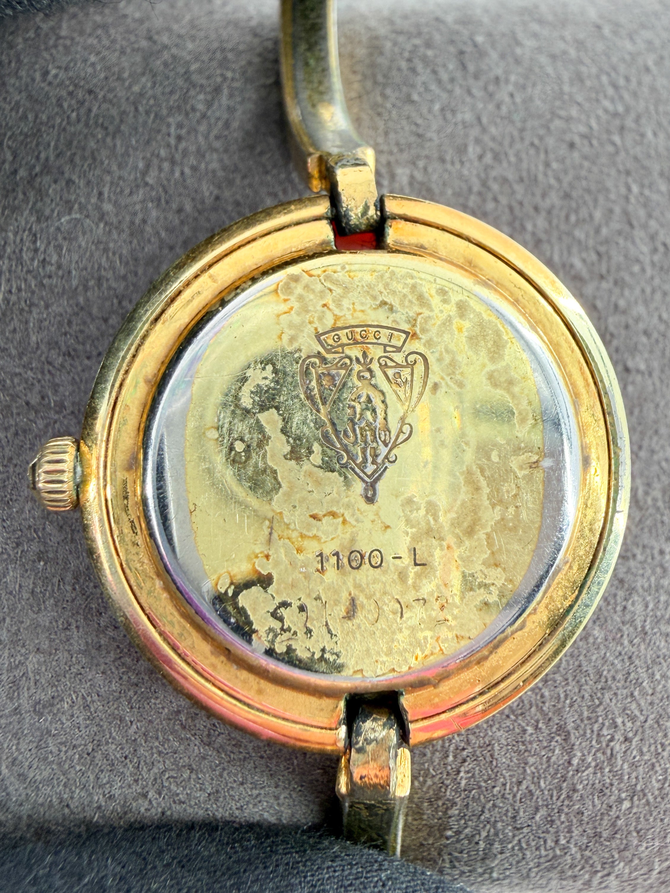 Gucci vintage bezel watch 1100-L *as is*