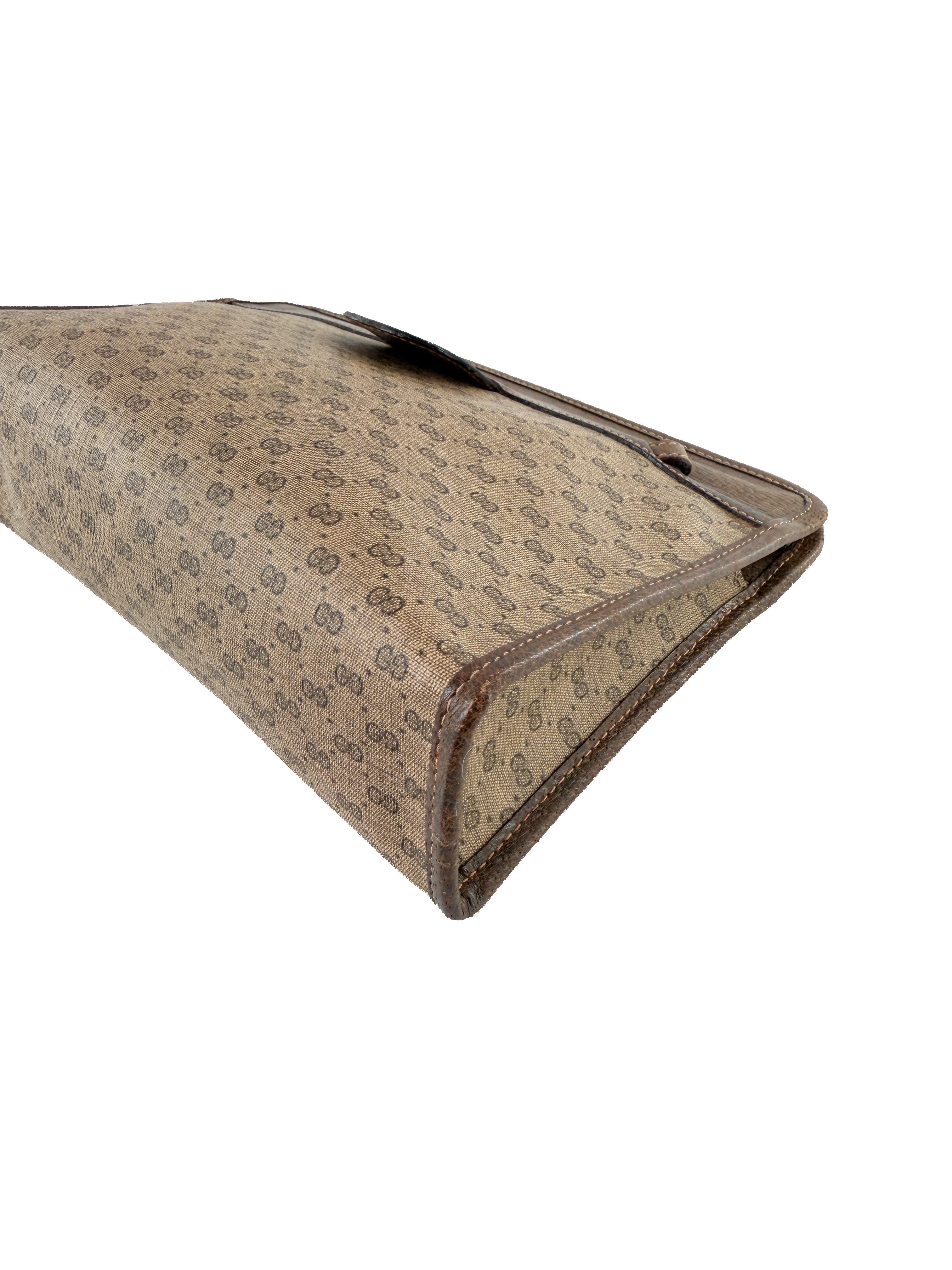 Gucci vintage brown micro GG clutch/wristlet 67-039-5465