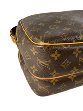 Louis Vuitton monogram reporter PM SP0999