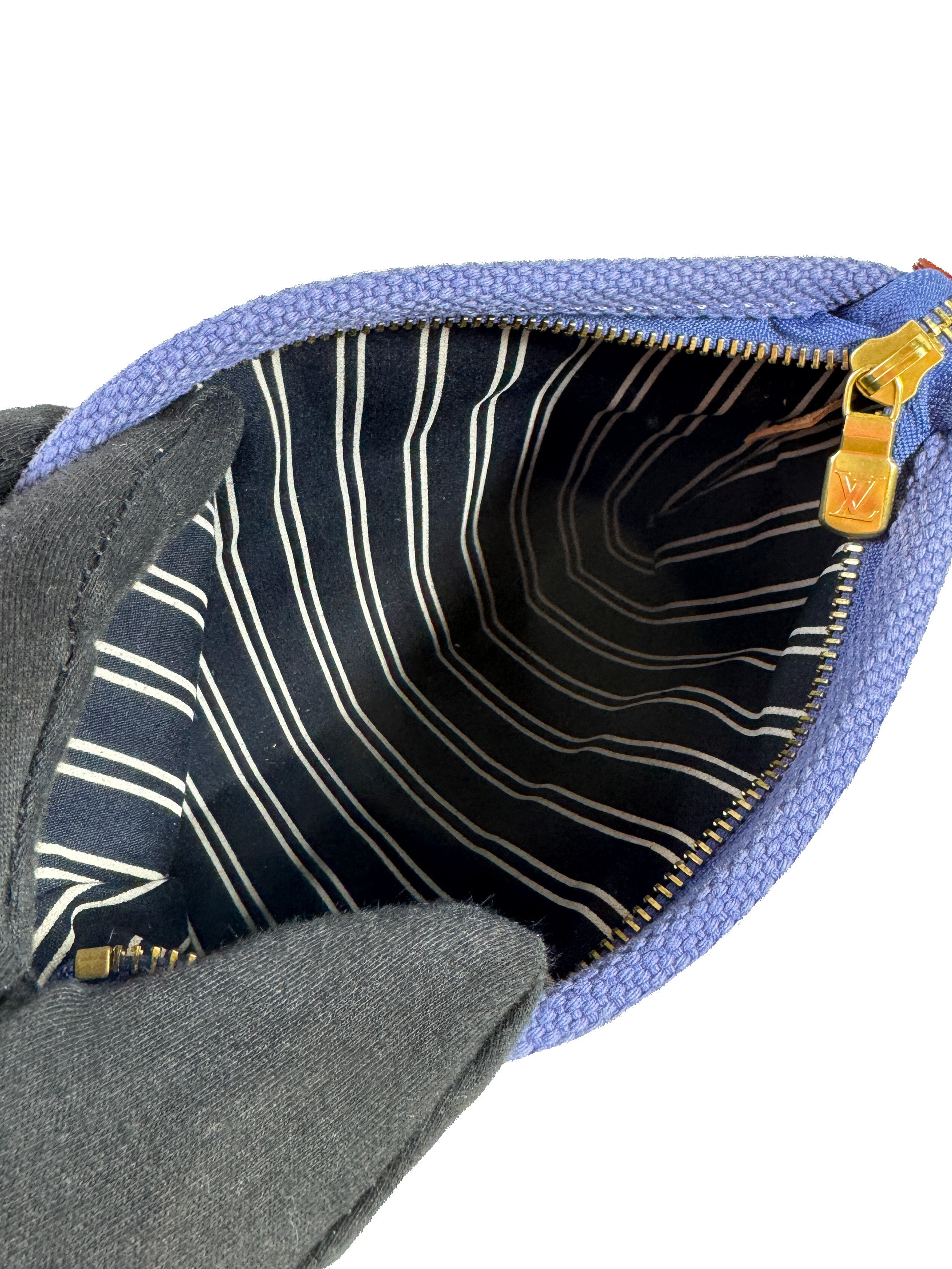 Louis Vuitton blue canvas Antigua wristlet SP0036