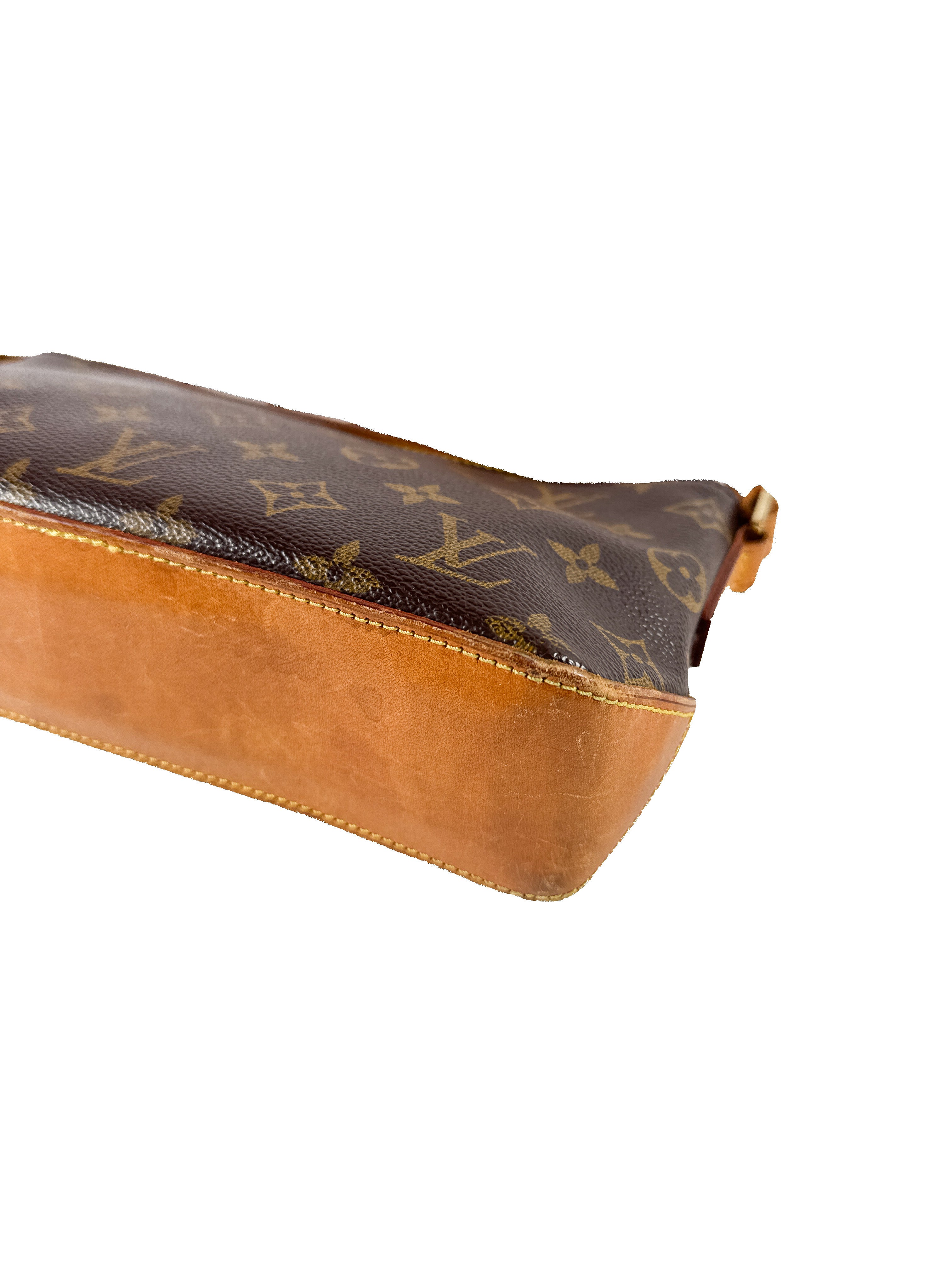 Louis Vuitton monogram Trotteur AR1020