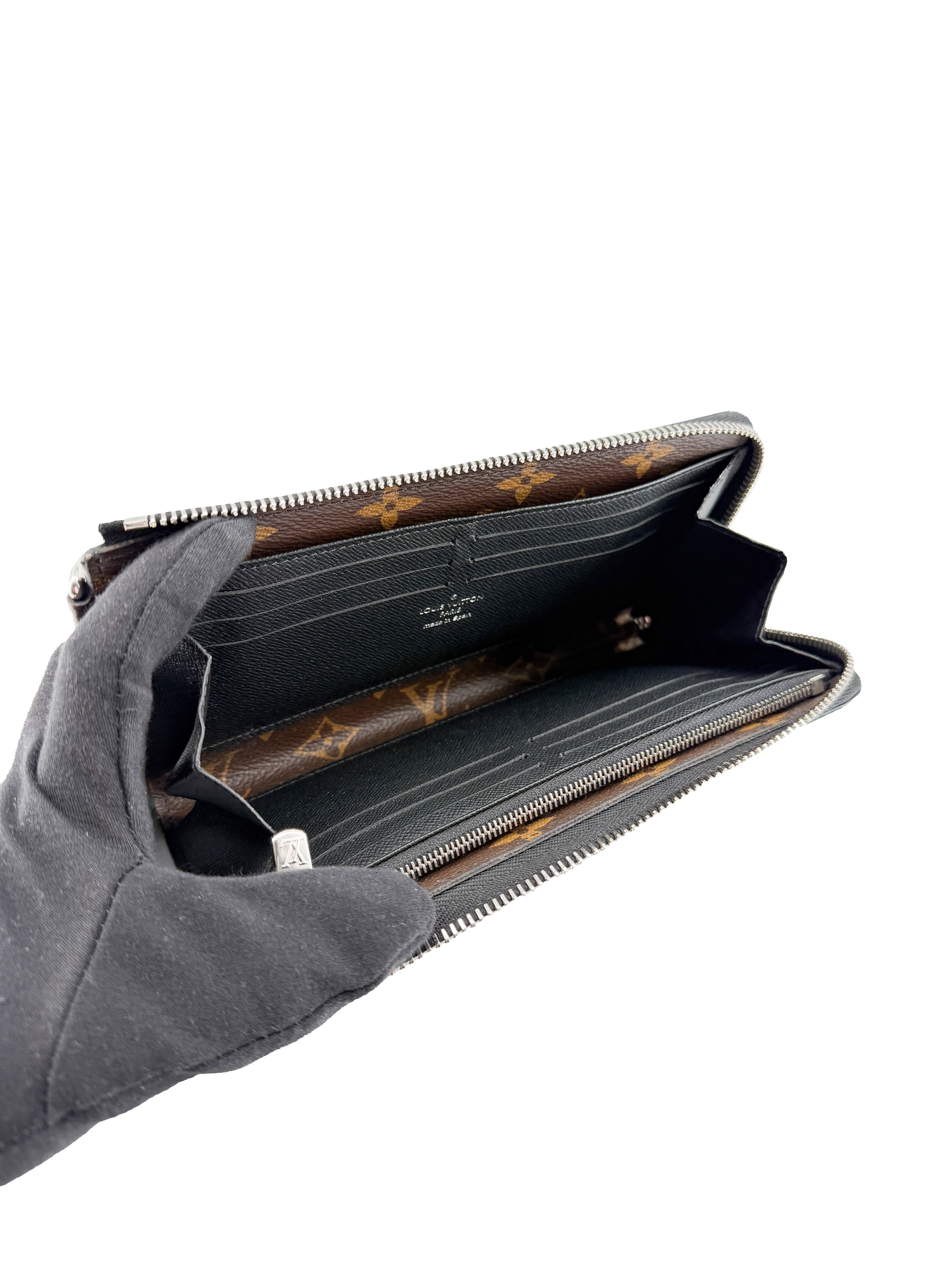 Louis Vuitton monogram black zippy dragonne long wallet CA4270