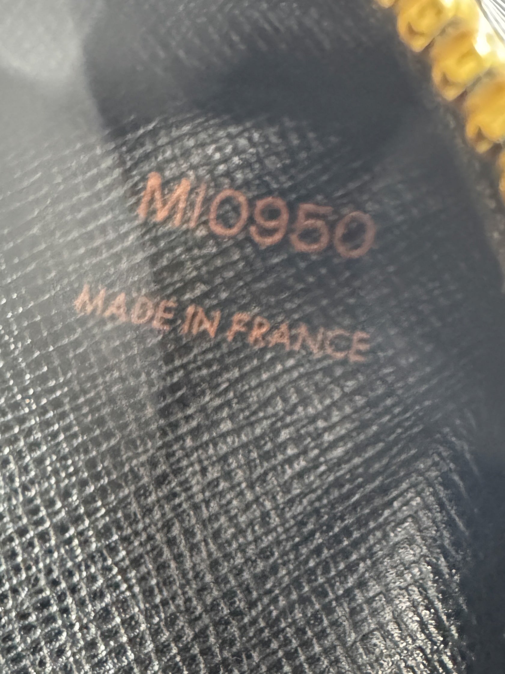 Louis Vuitton black epi trocadero 27 MI0950