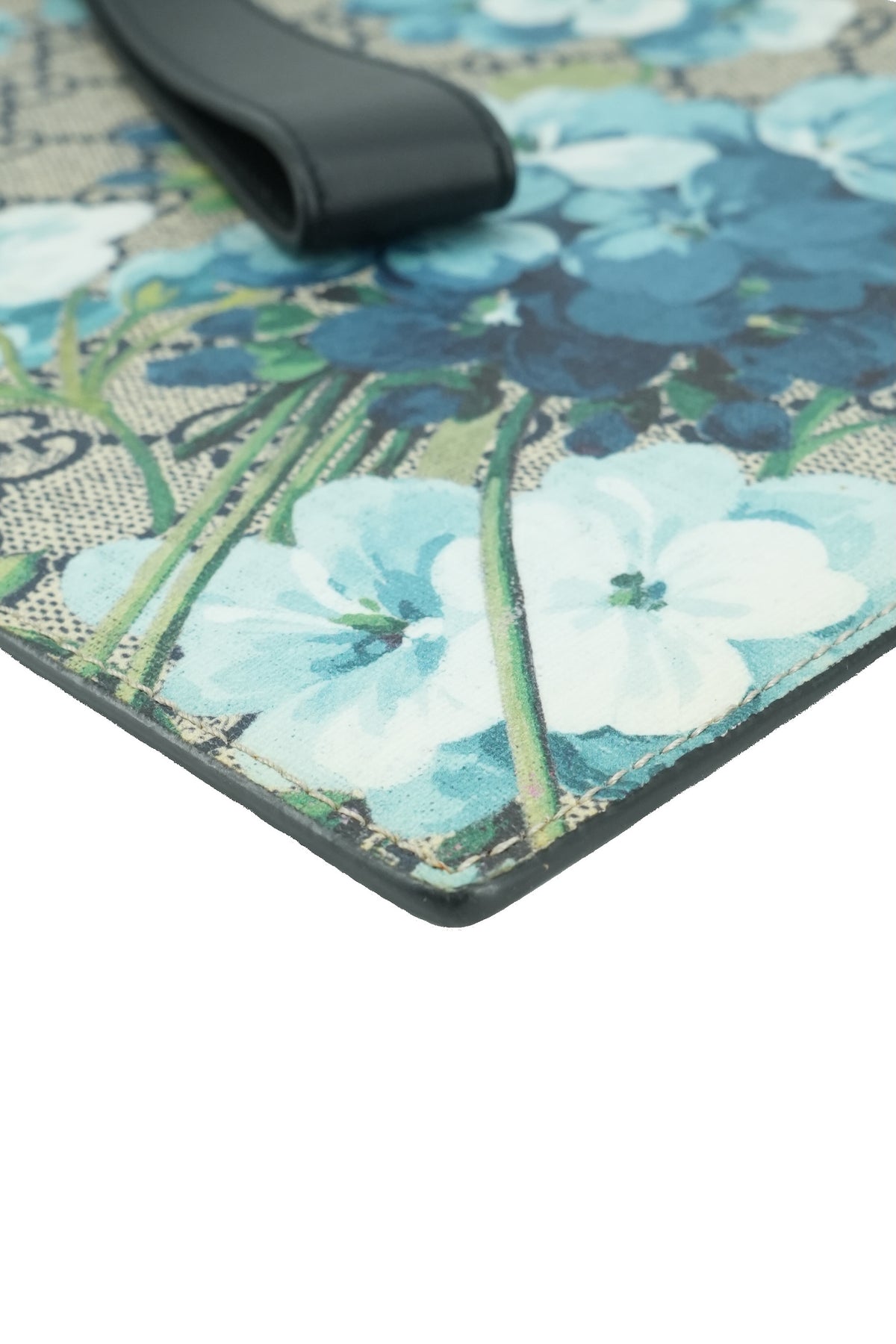 Gucci Blooms navy floral wristlet 1147
