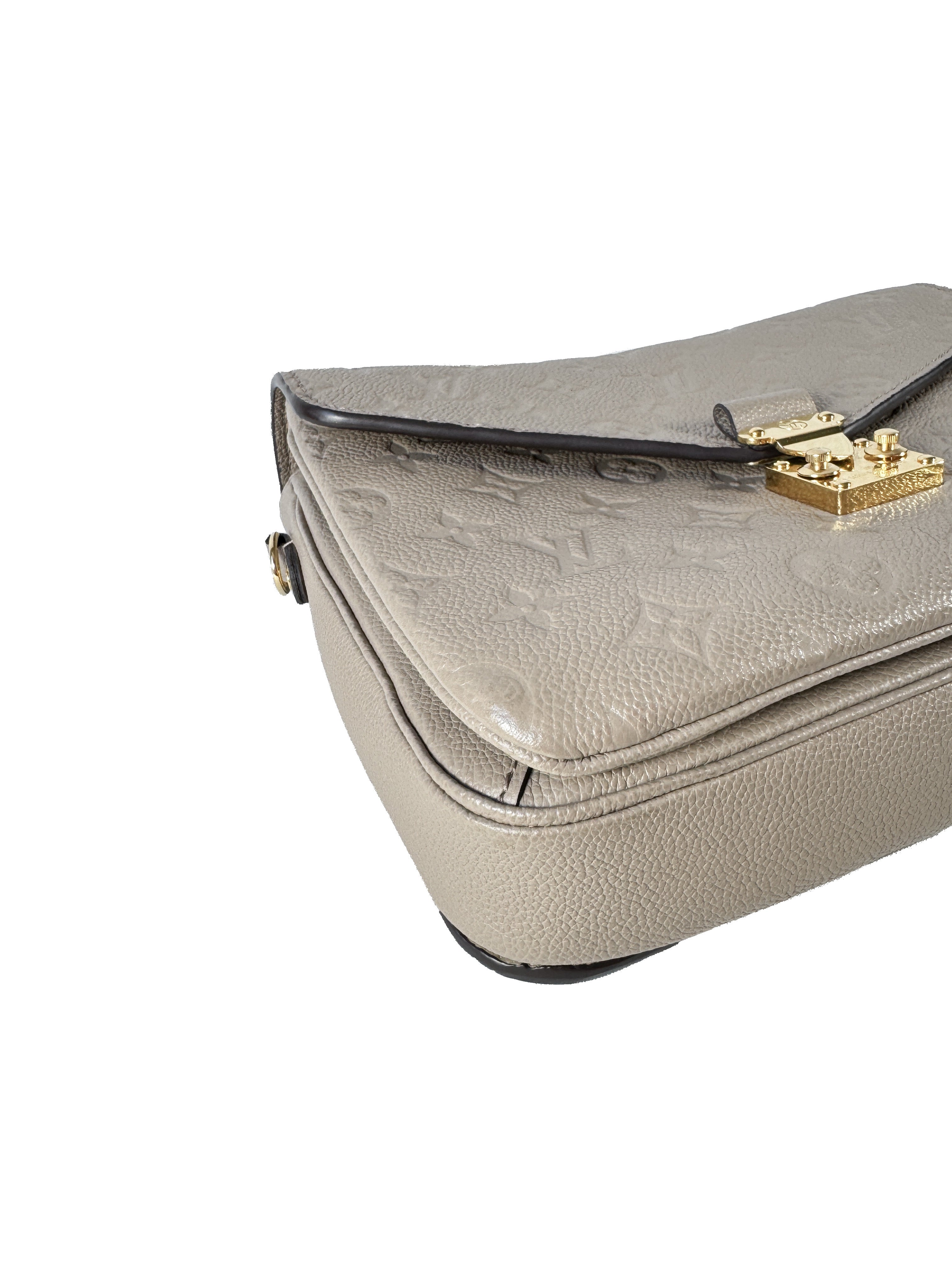 Louis Vuitton Pochette Metis turtledove empreinte leather NFC