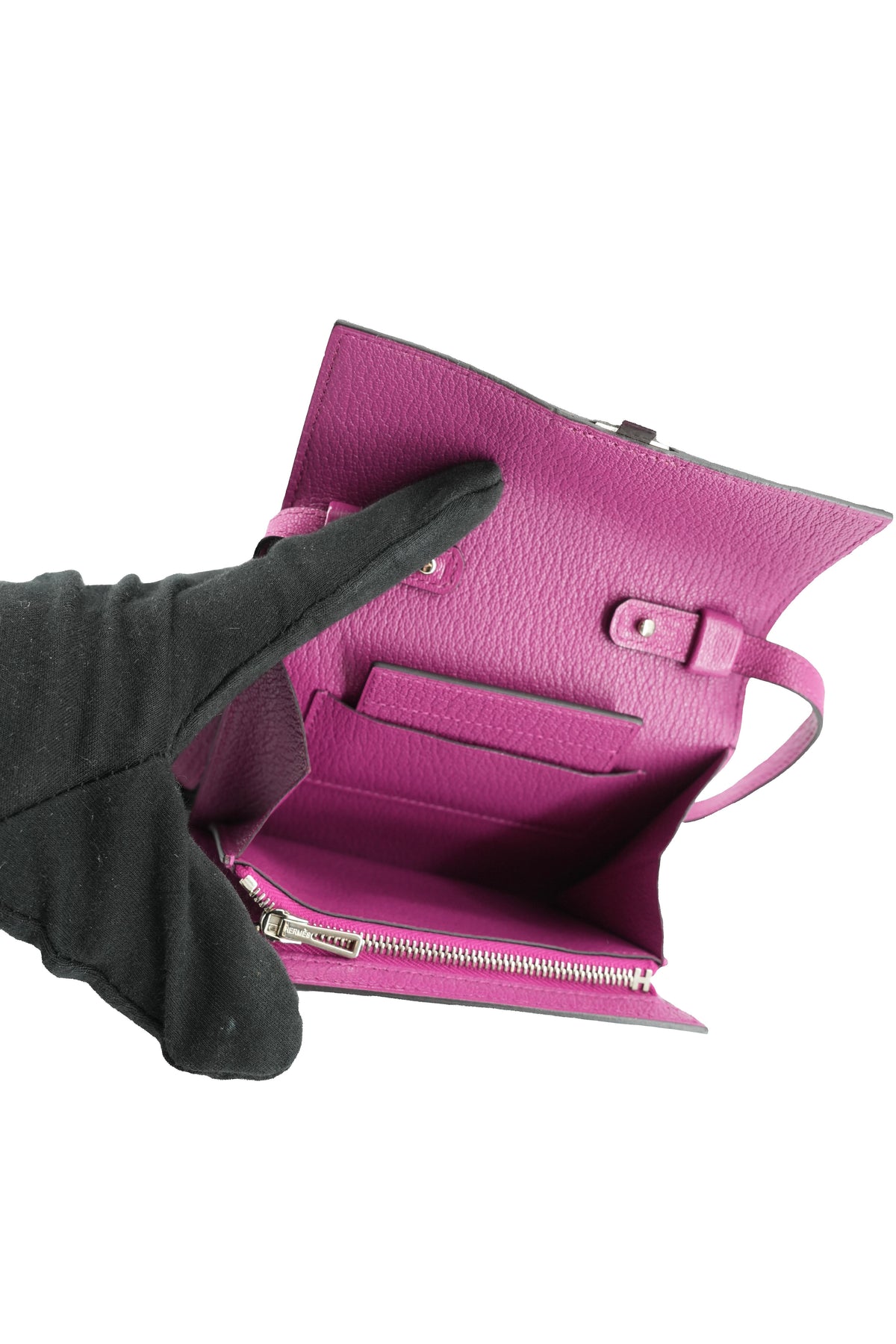 Hermès chevre Cinhetic To Go wallet crossbody A