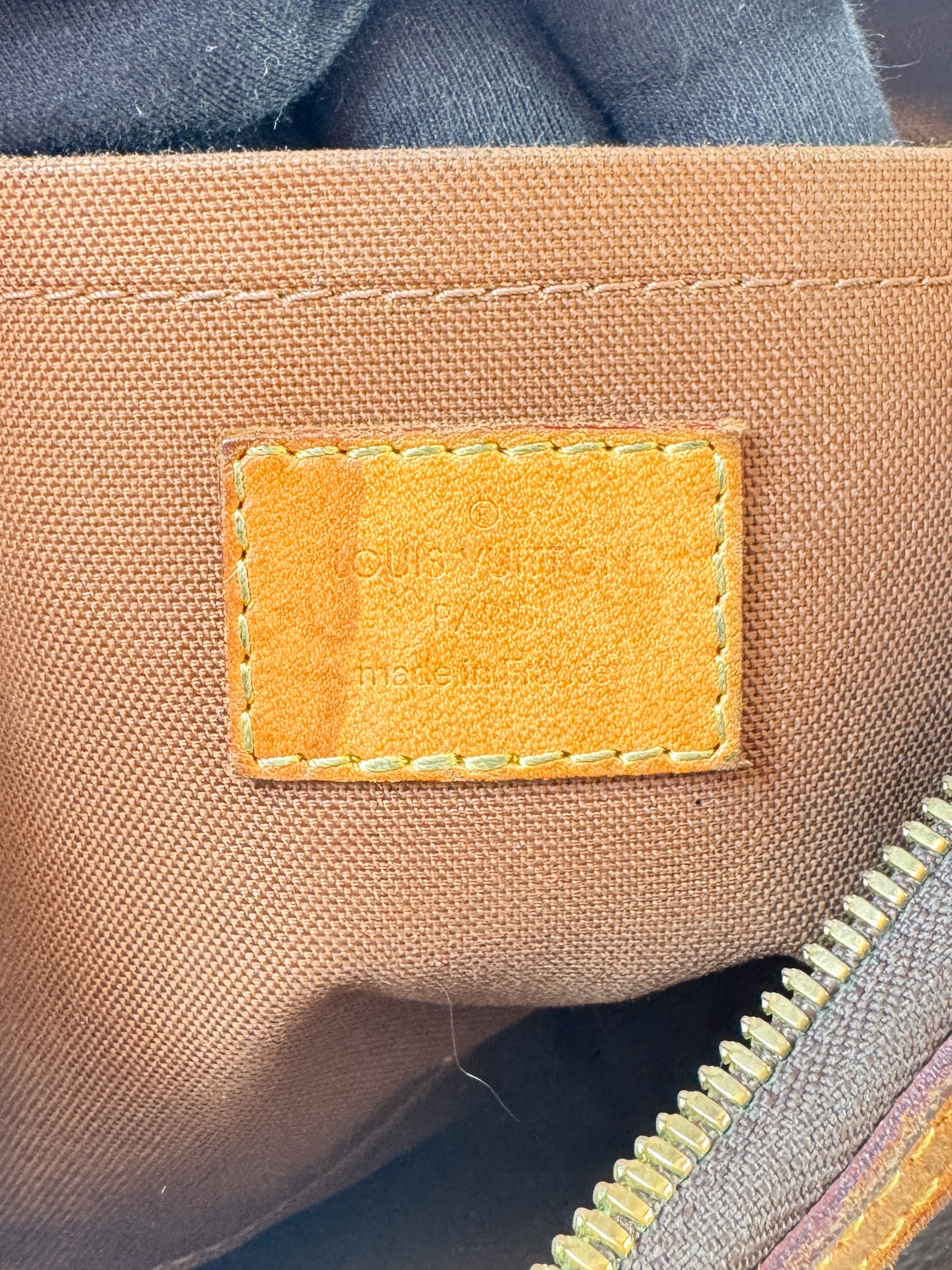 Louis Vuitton monogram Thames PM MI3049