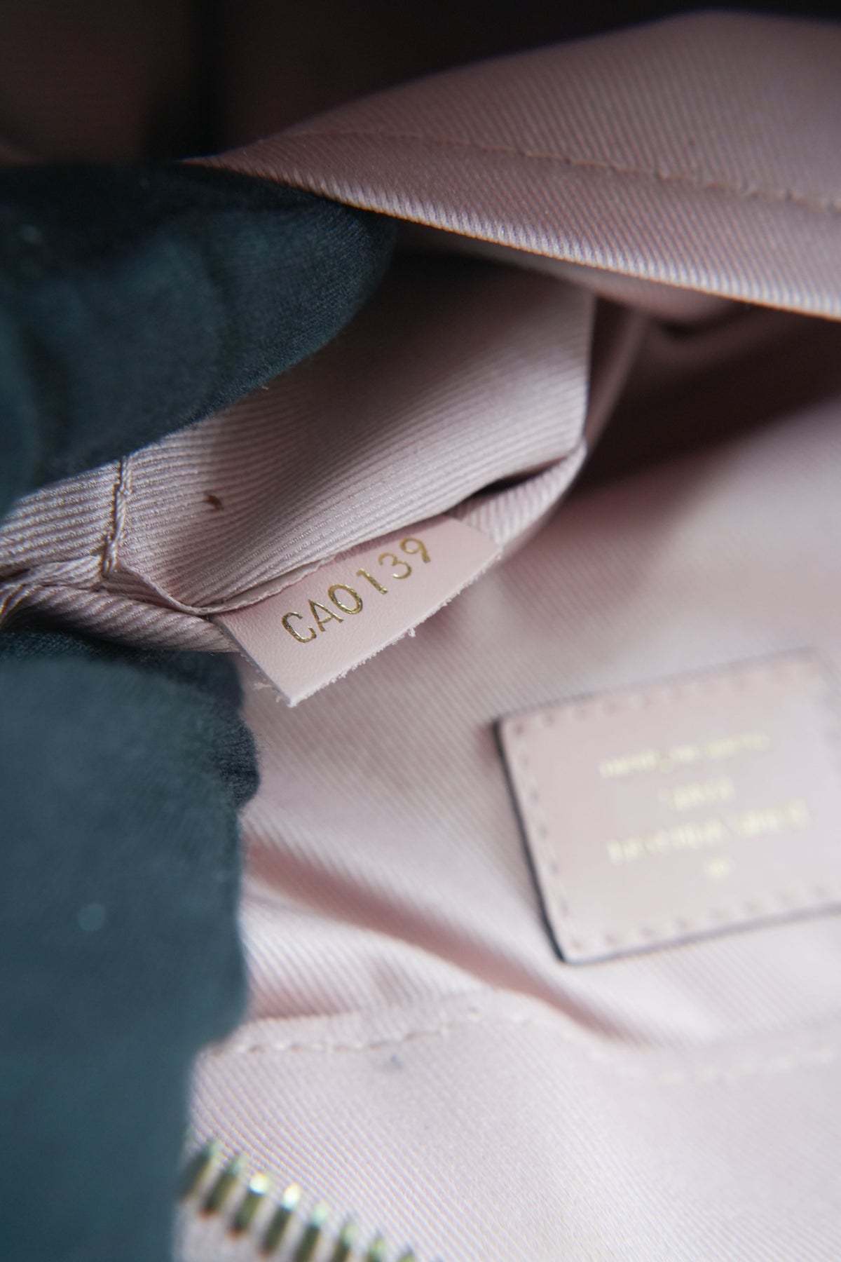 Louis Vuitton monogram pink Saintonge CA0139