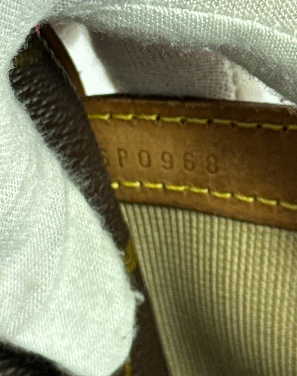 Louis Vuitton monogram reporter PM SP0968