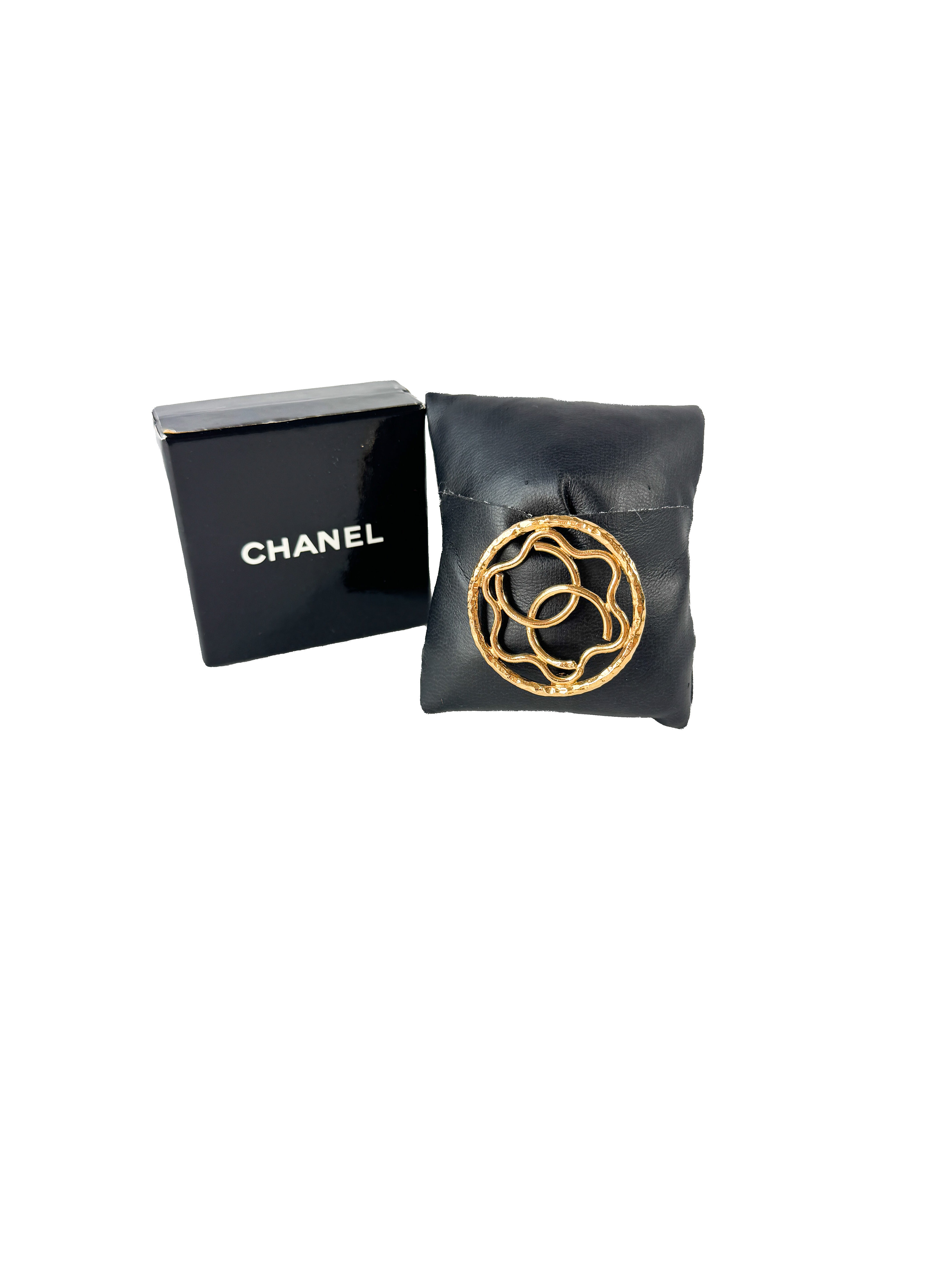 Chanel gold tone hammered CC vintage brooch