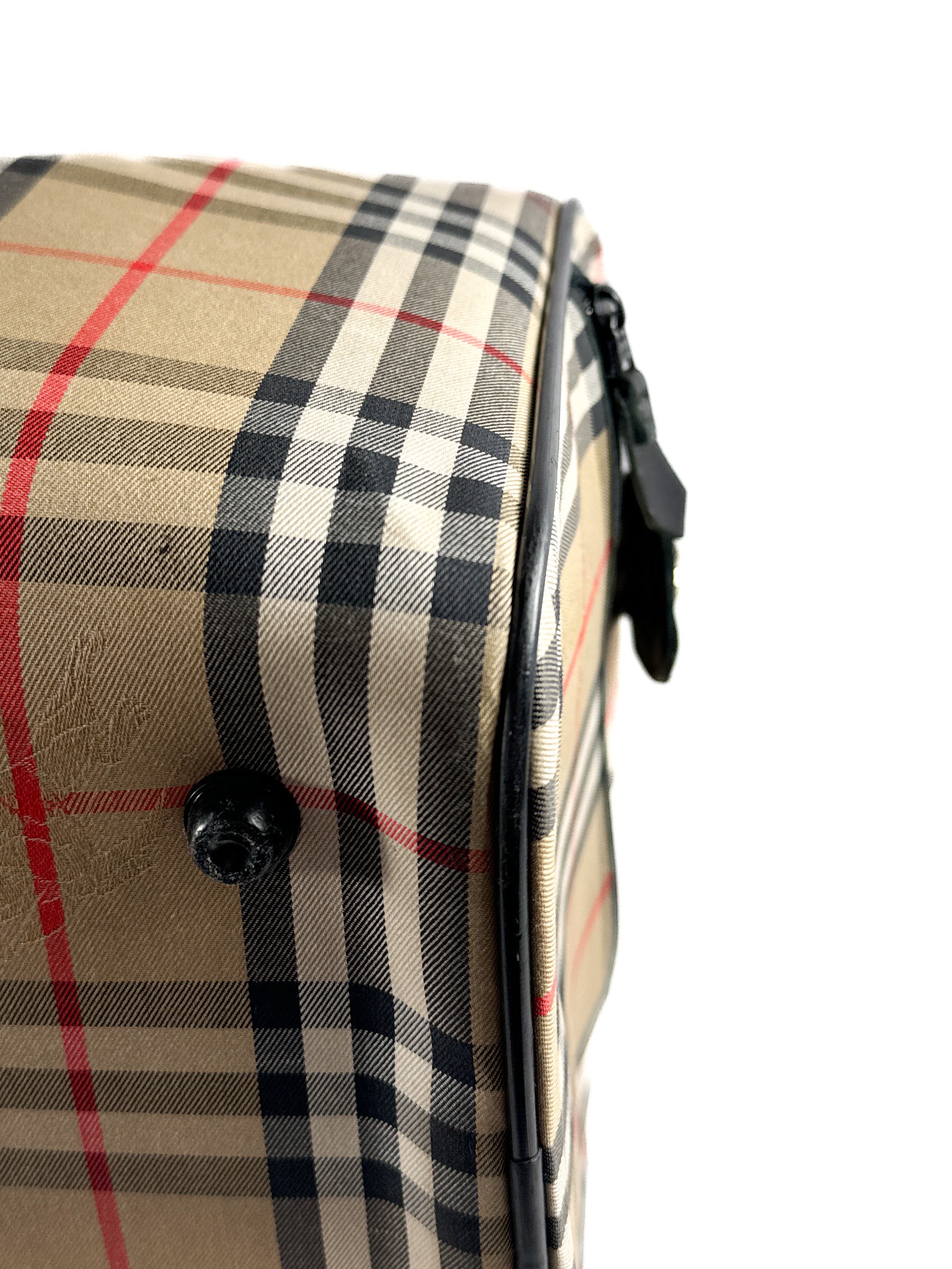 Burberrys vintage nova check travel bag **as is**