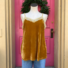 Aratta Silent Journey gold velour tank size L