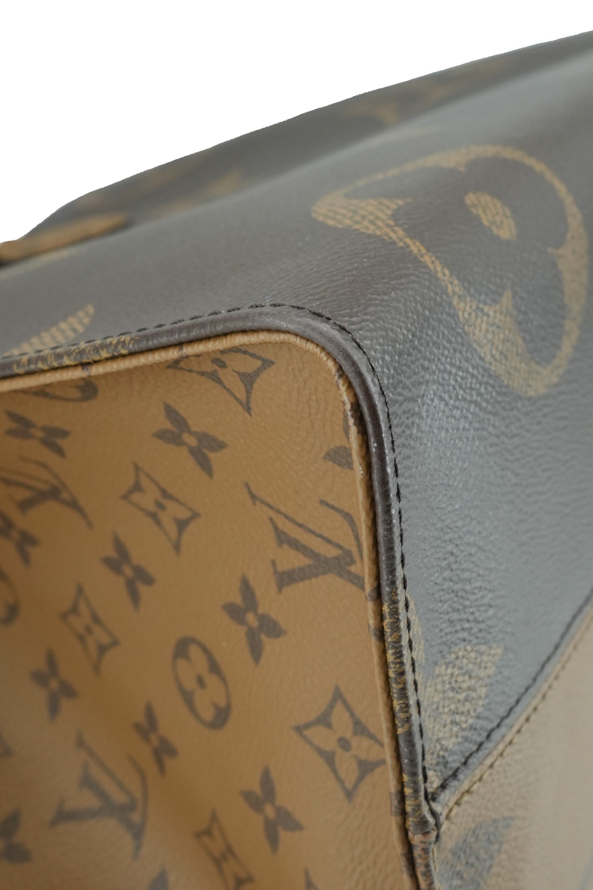 Louis Vuitton reverse monogram OntheGo GM NFC