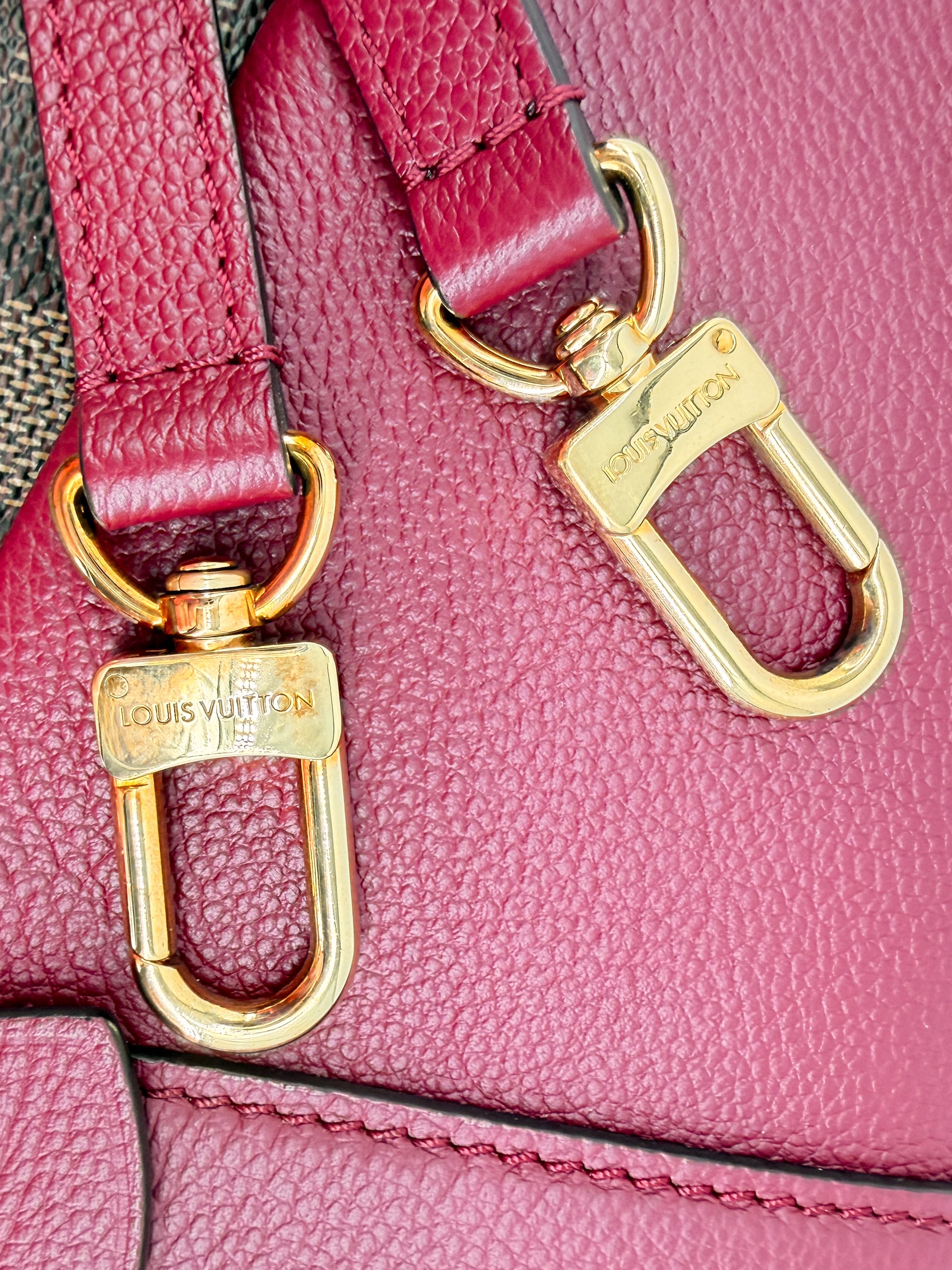 Louis Vuitton Clapton Handbag Damier and Leather PM SA1128