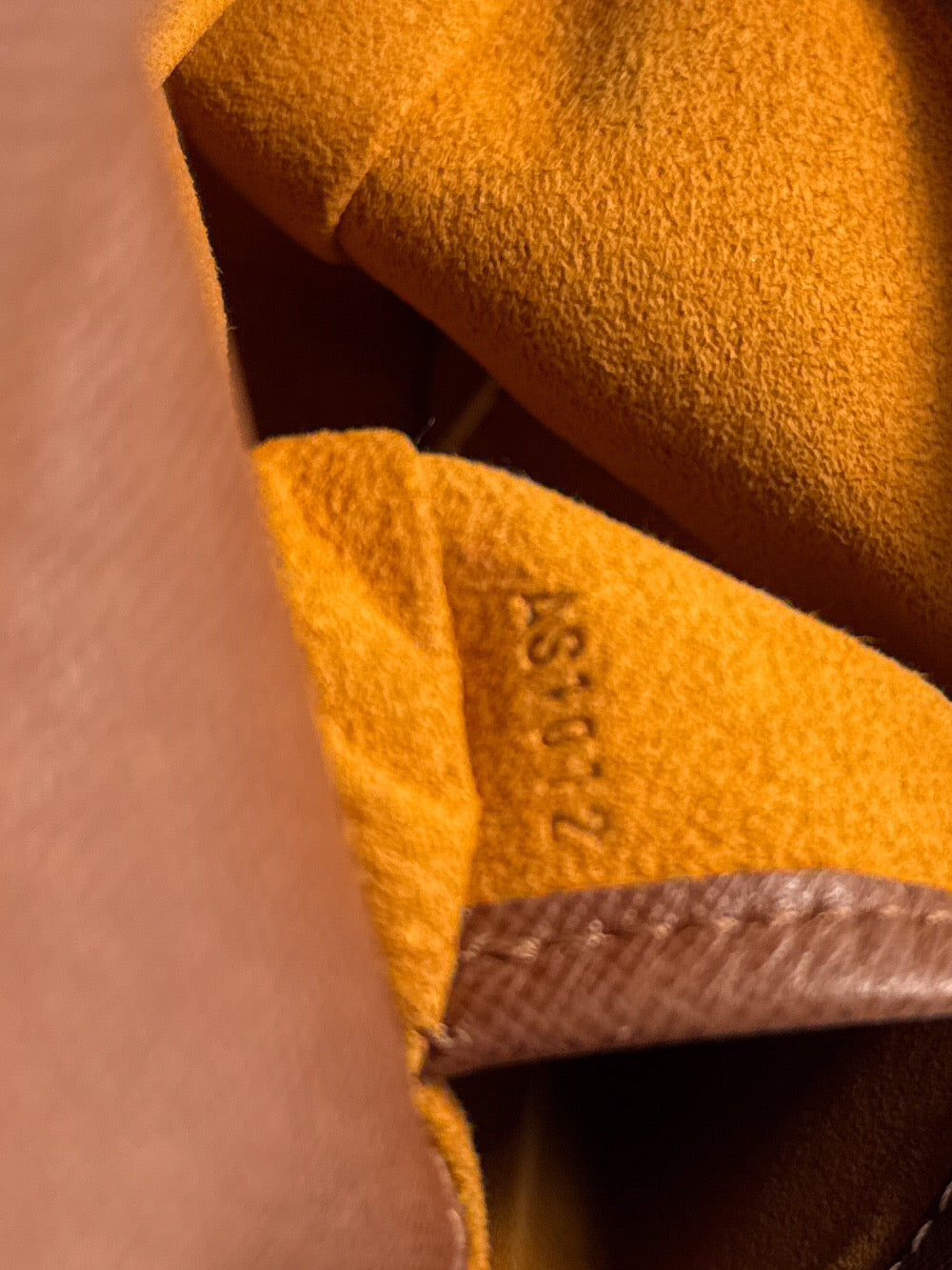 Louis Vuitton vintage monogram Musette Salsa crossbody AS1012