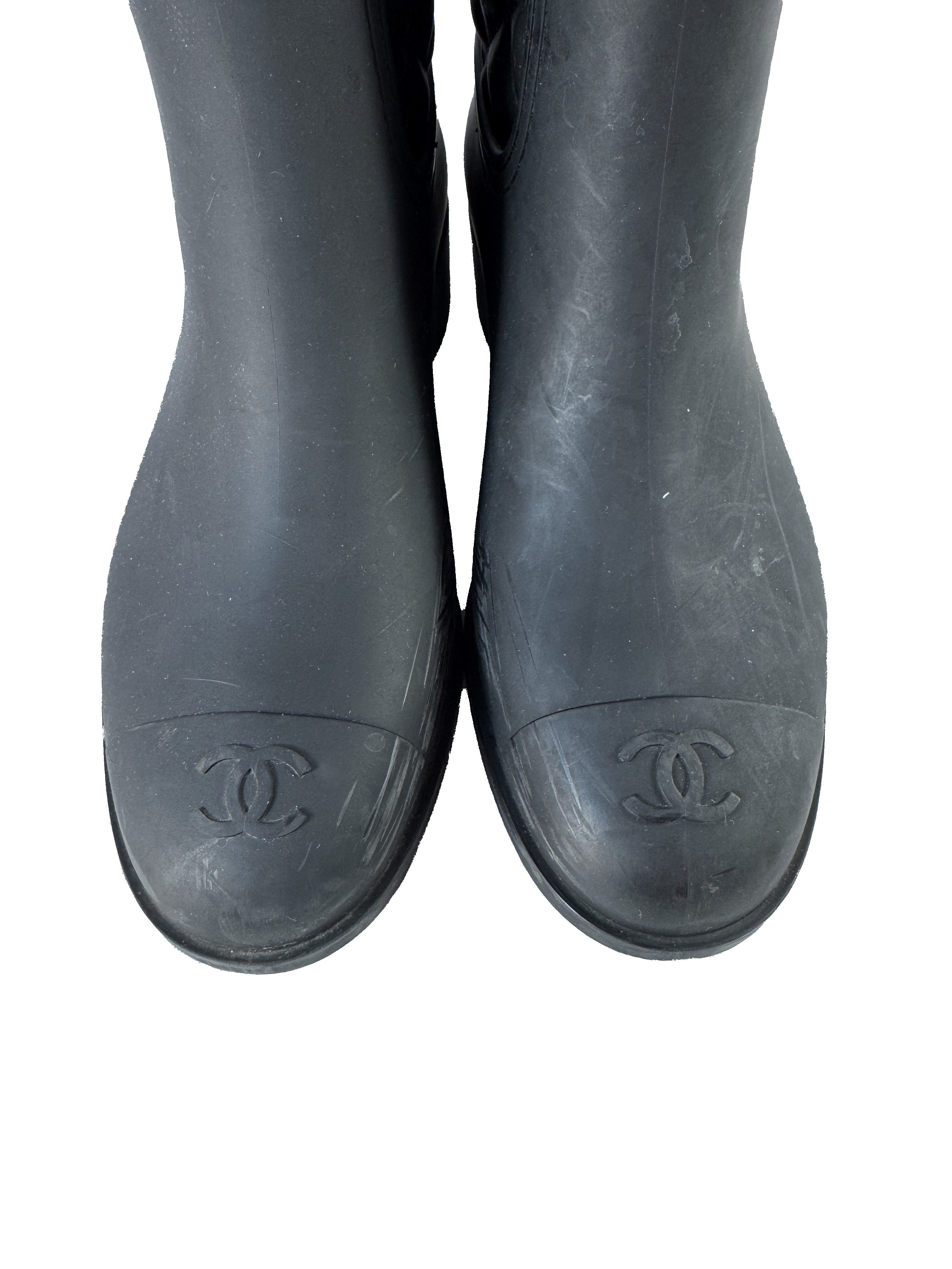 Chanel black quilted rain boots size 39 *as is*