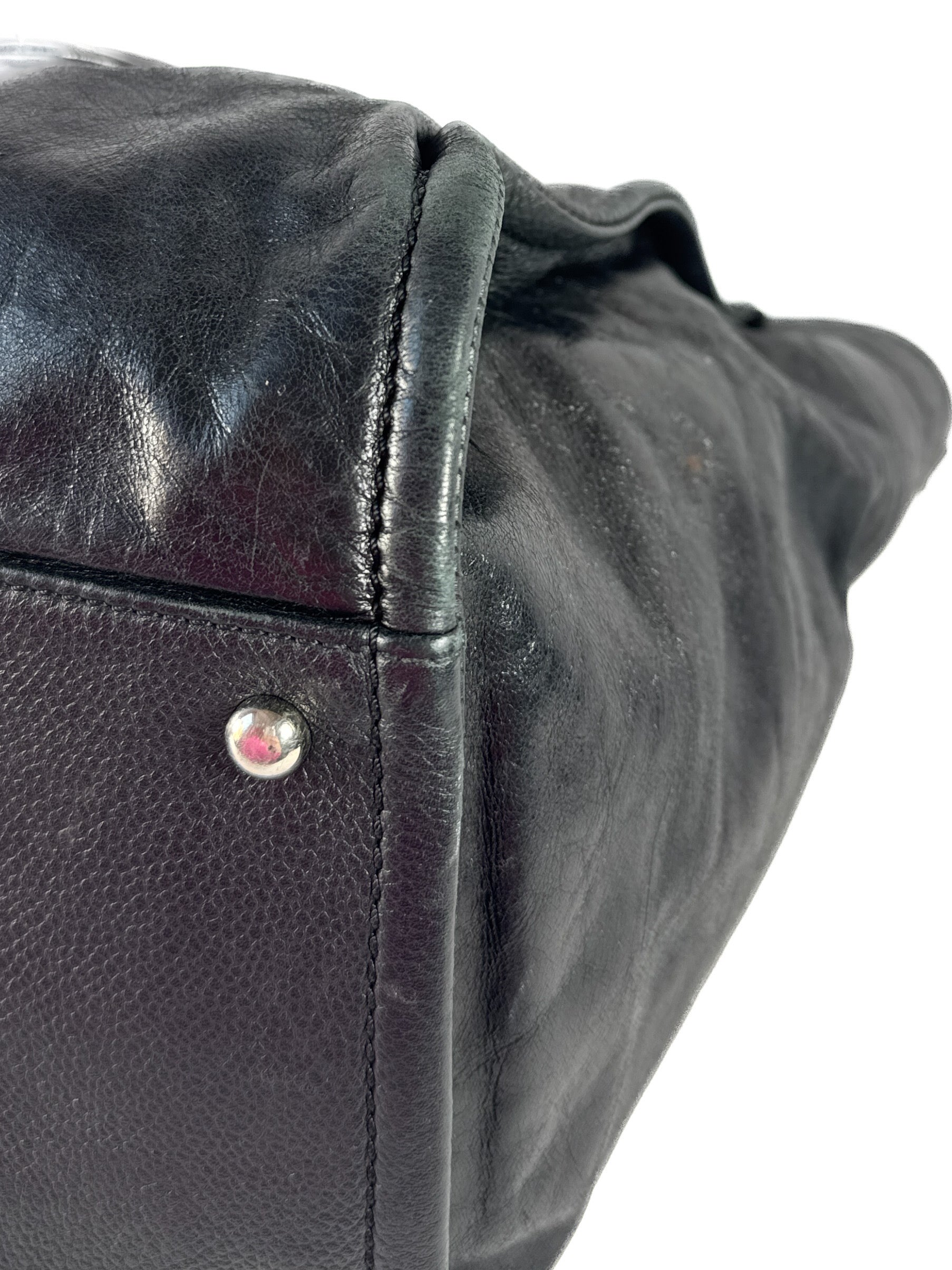 Chanel black leather glazed Deauville 22312901