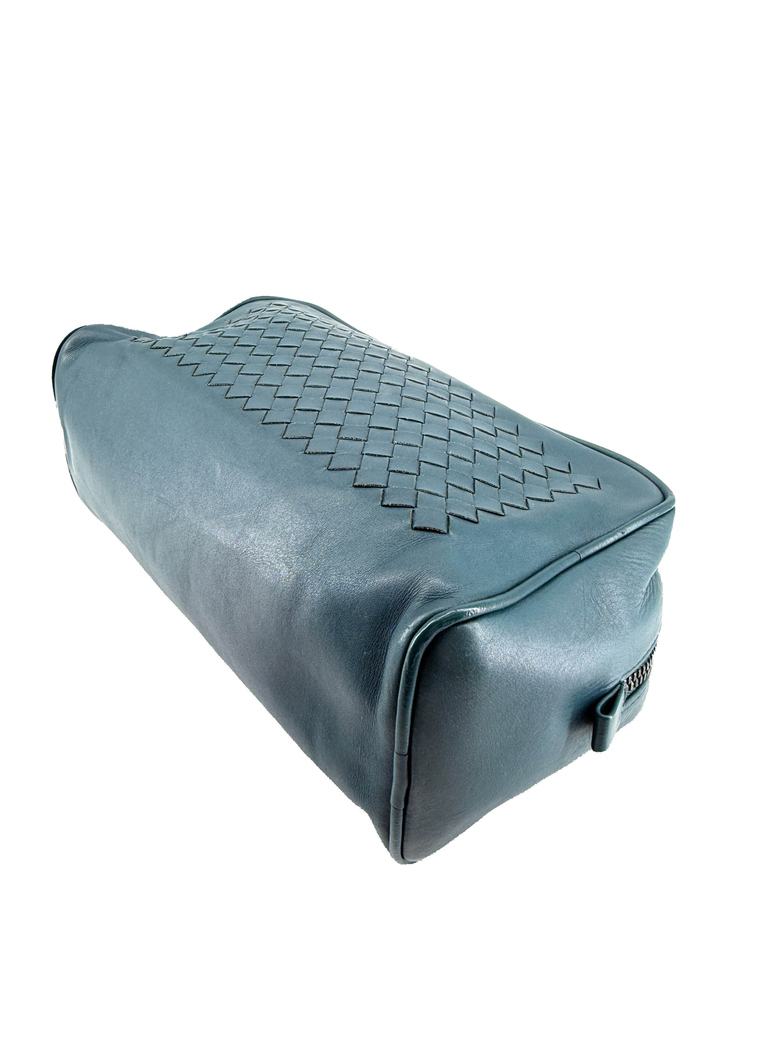 Bottega Veneta teal Intrecciato toiletry bag B07690618B