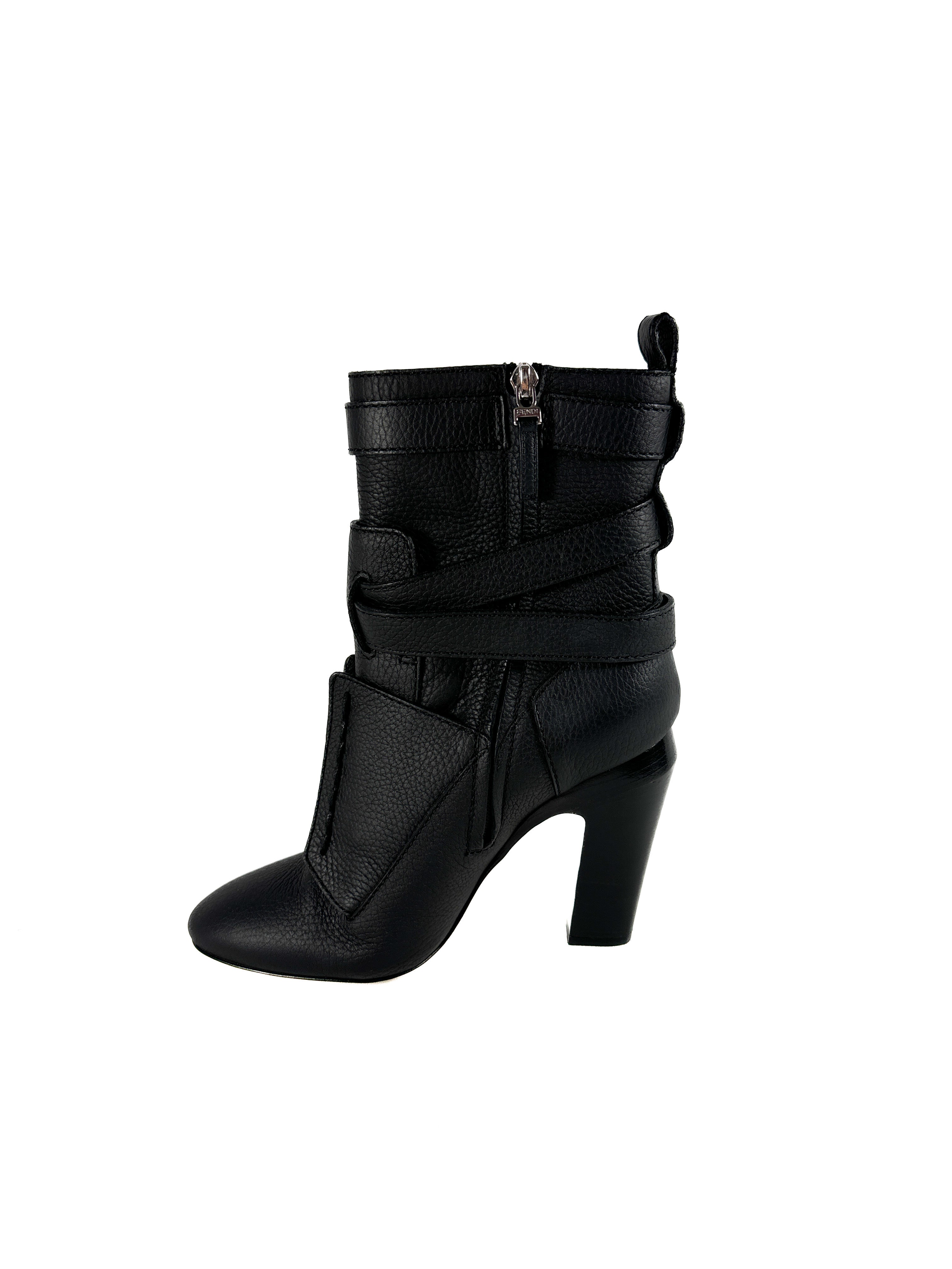 Fendi black leather heeled Diana boots size 39