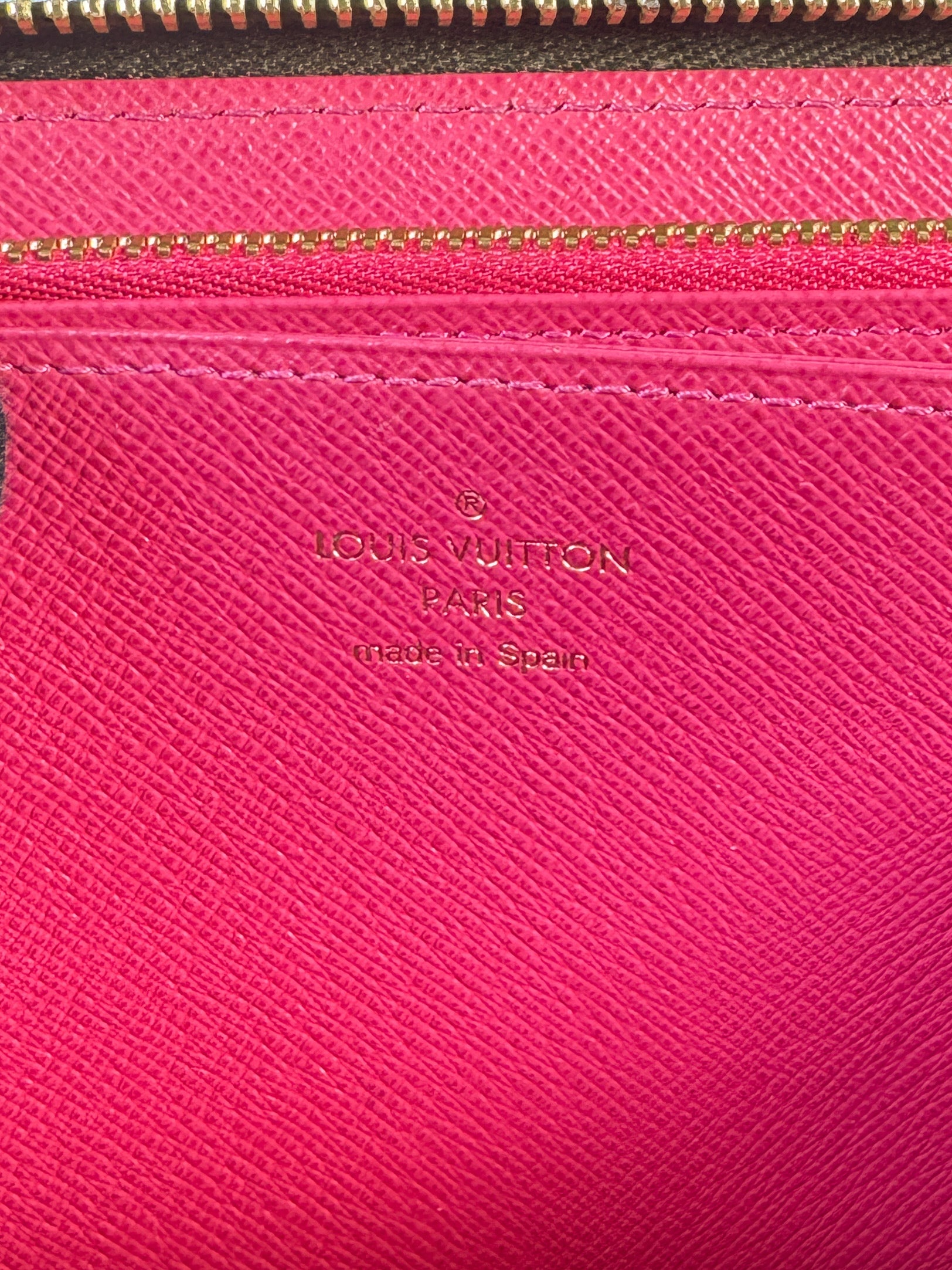 Louis Vuitton Monogram 2020 Christmas Animation Zippy Wallet Pivoine CA3200