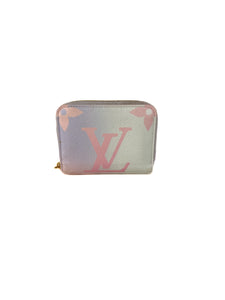 Louis Vuitton giant monogram sunrise pastel zippy wallet (microchip)