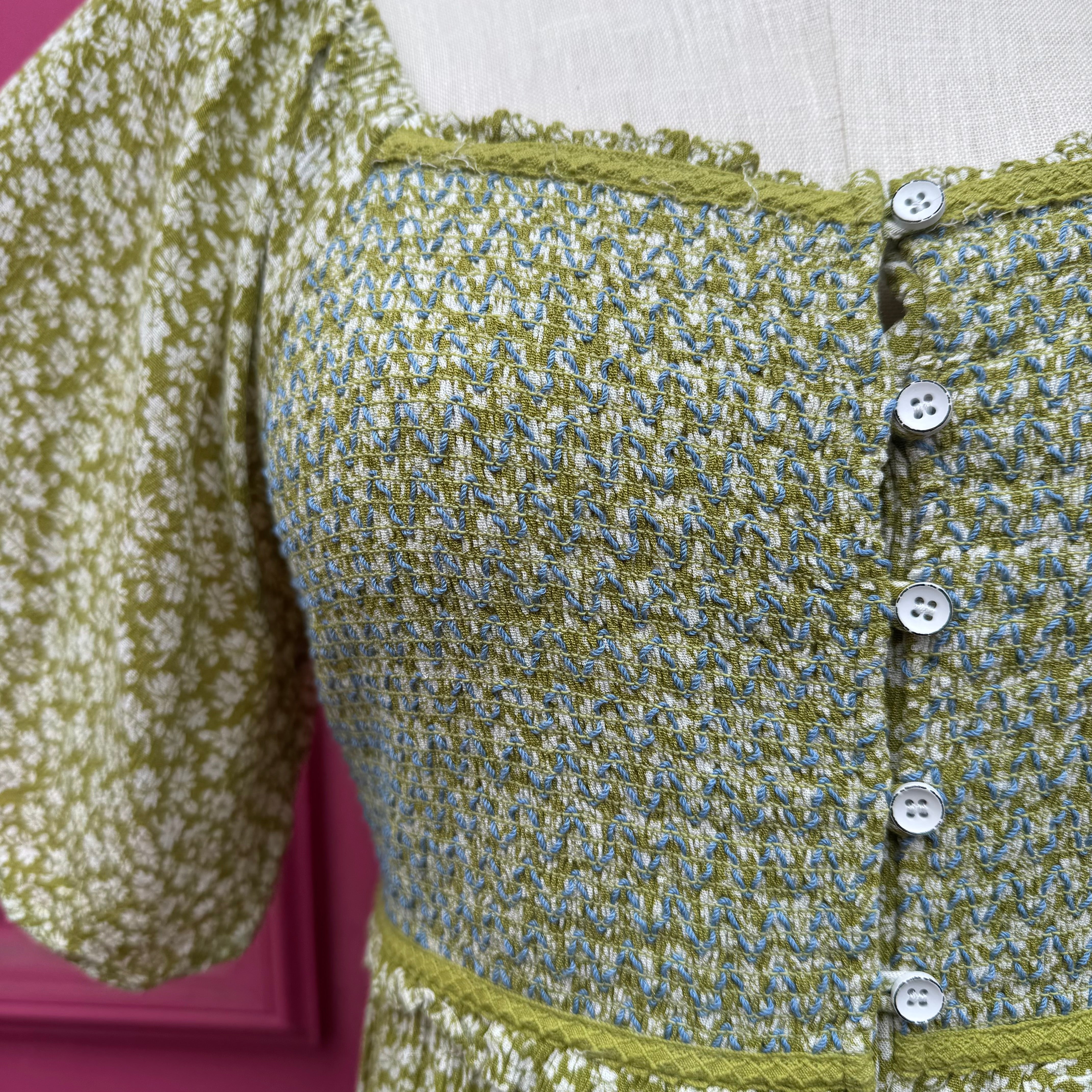 In Loom green floral short sleeve dress size L
