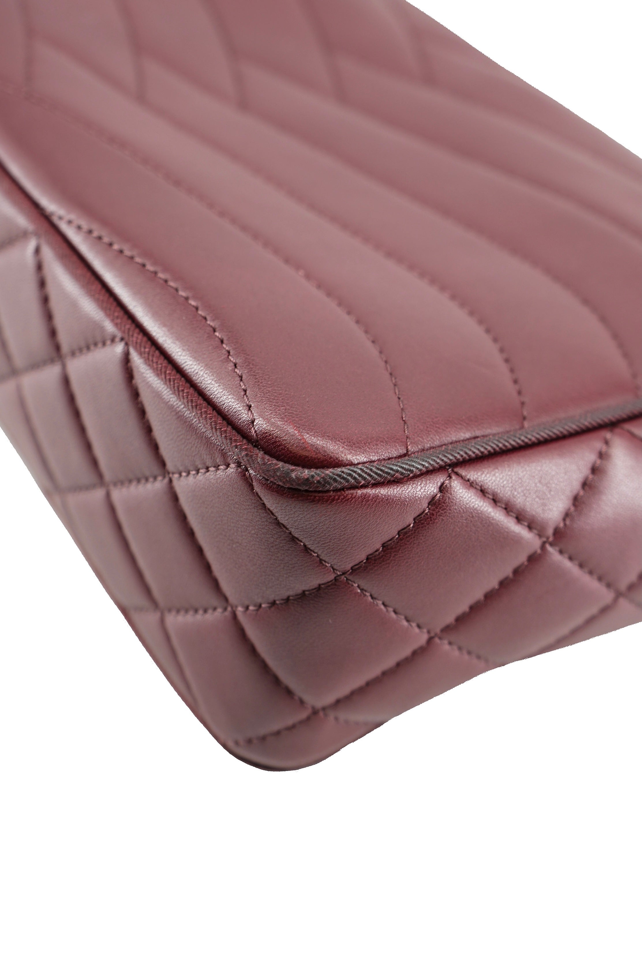 Chanel dark red Pagoda flap bag 22139878