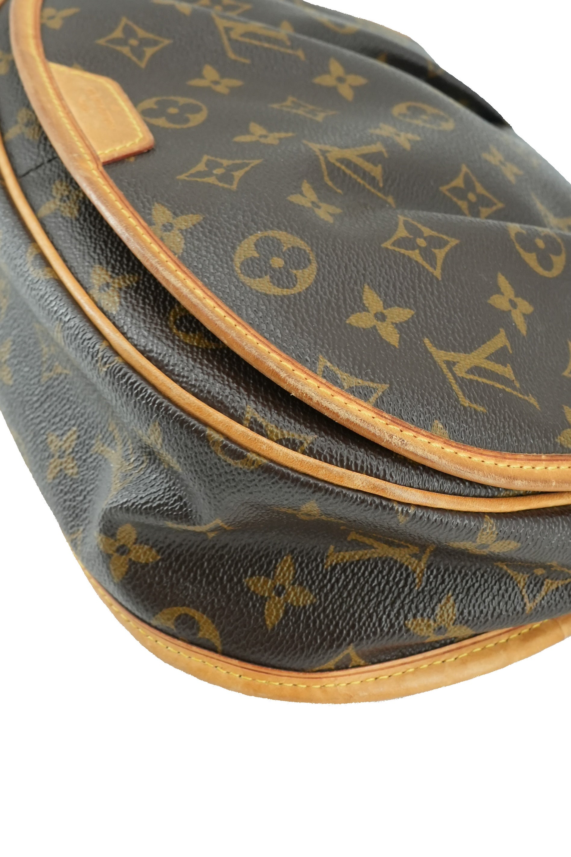 Louis Vuitton monogram Menilmontant PM DU3162