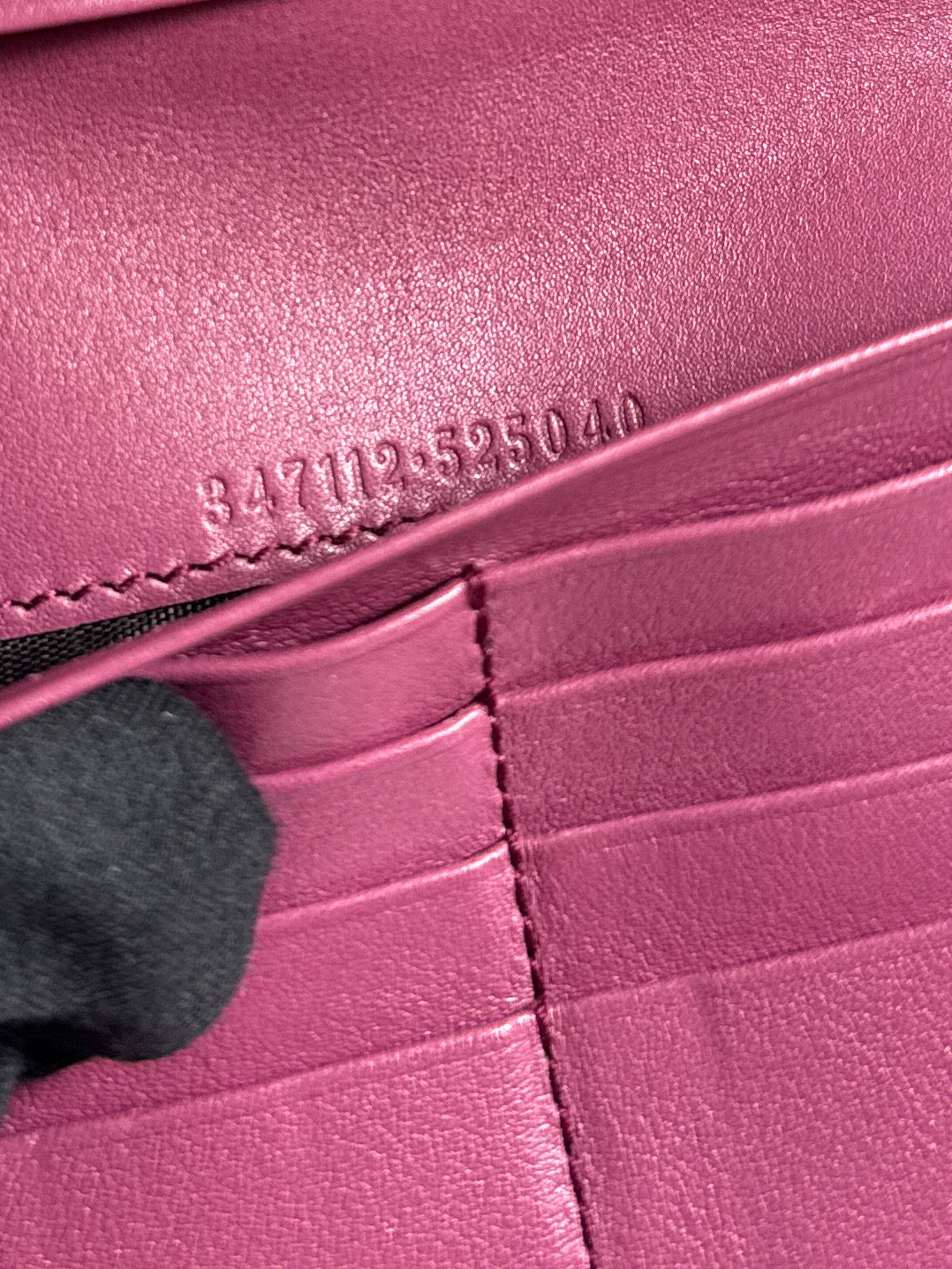 Gucci pink leather companion wallet 347112-525040