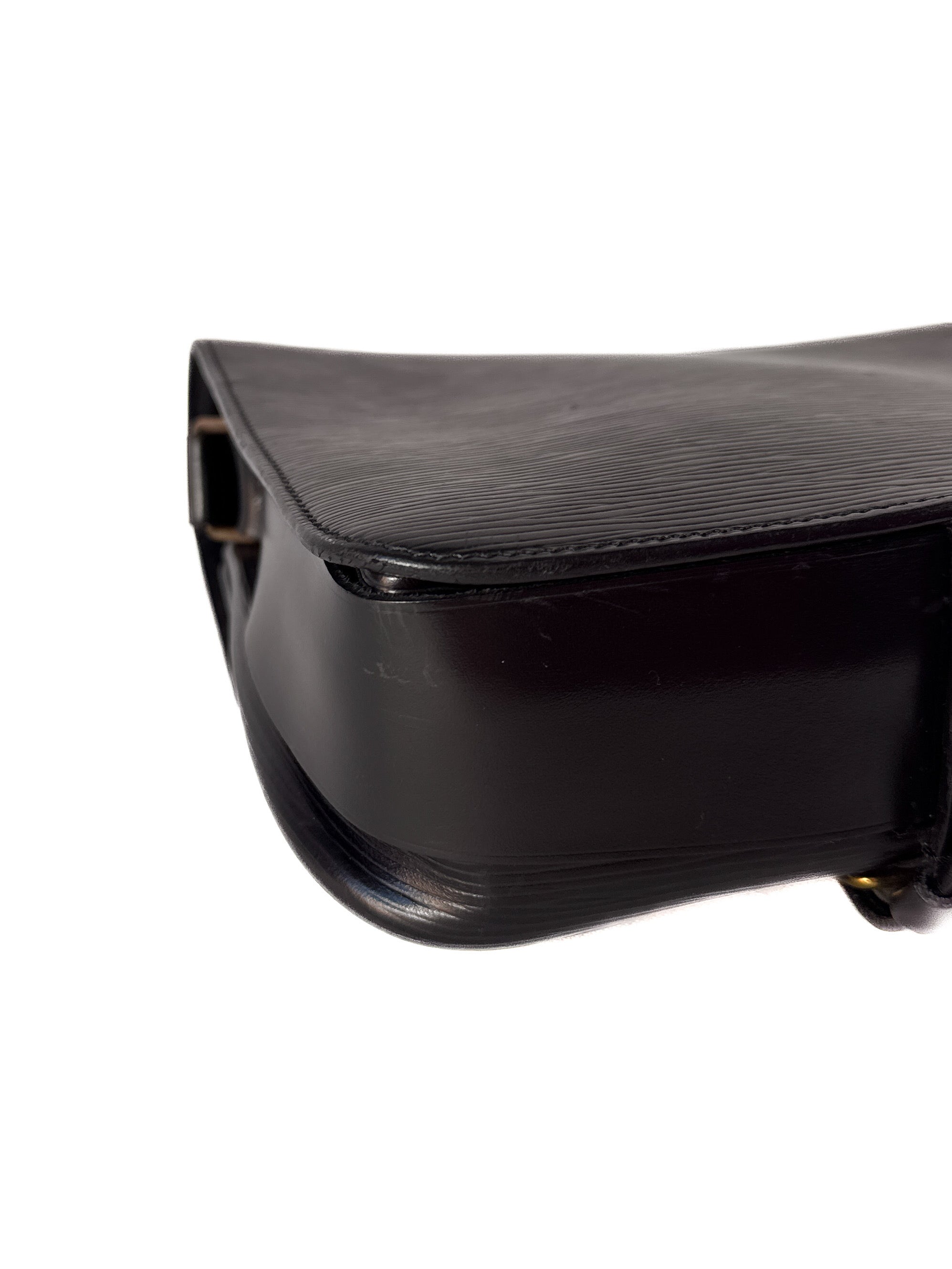 Louis Vuitton black epi Cartouchiere MM MI8901