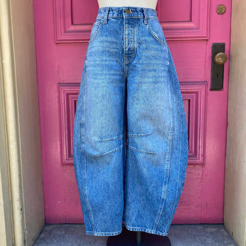 We the Free barrel jeans size 4 retail $98